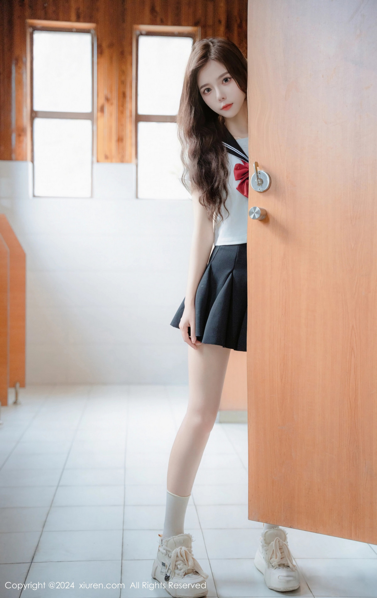 [XiuRen秀人网]第8948期拍黄瓜写真