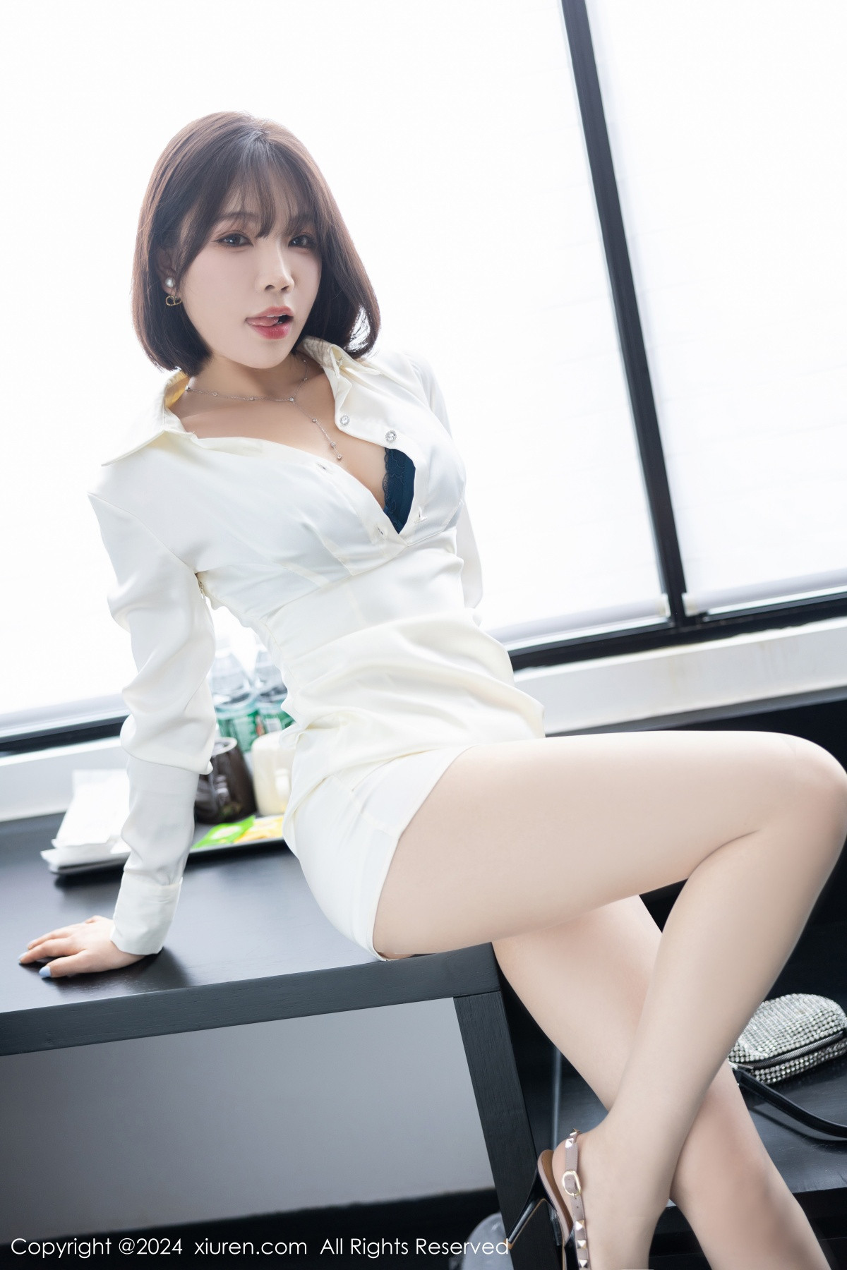 [XiuRen秀人网]第8963期徐莉芝写真