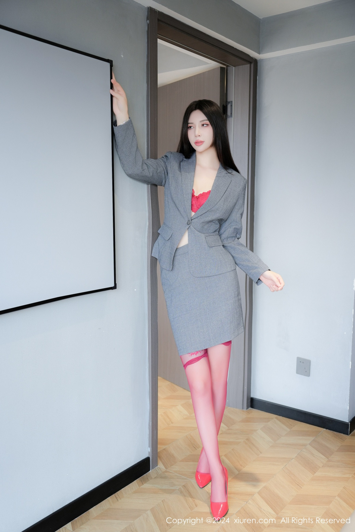 [XiuRen秀人网]第8967期曼柔写真
