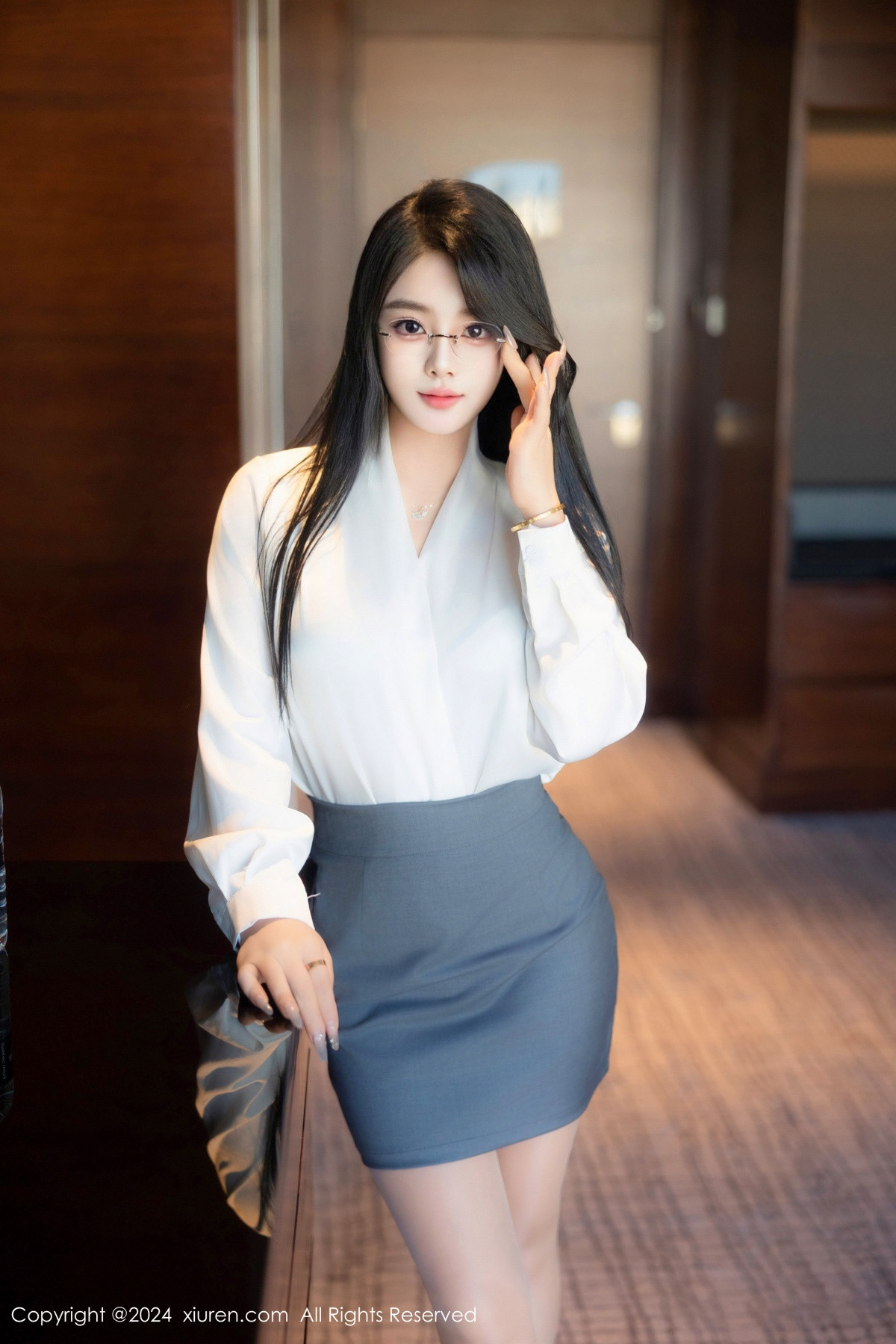 [XiuRen秀人网]第8989期麦田写真