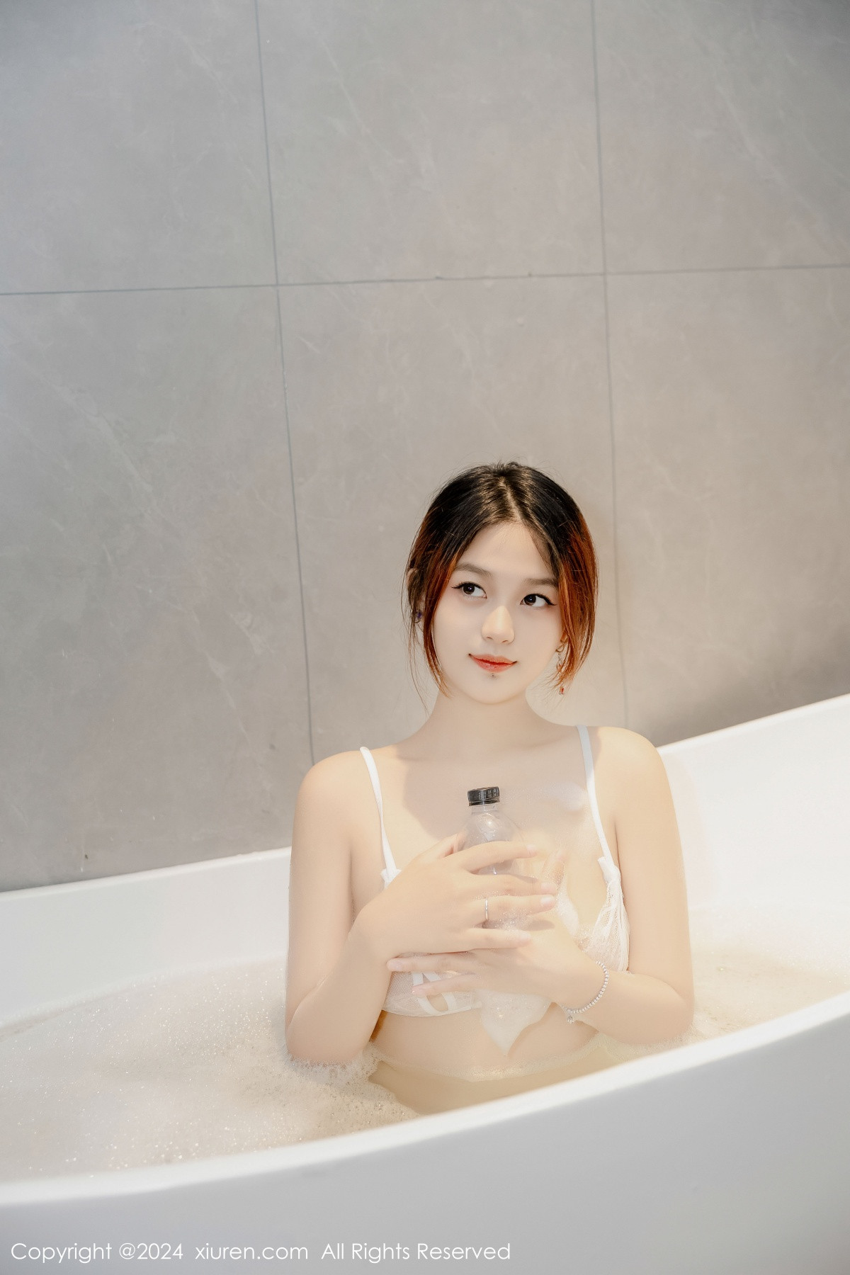 [XiuRen秀人网]第9037期吴婷婉写真