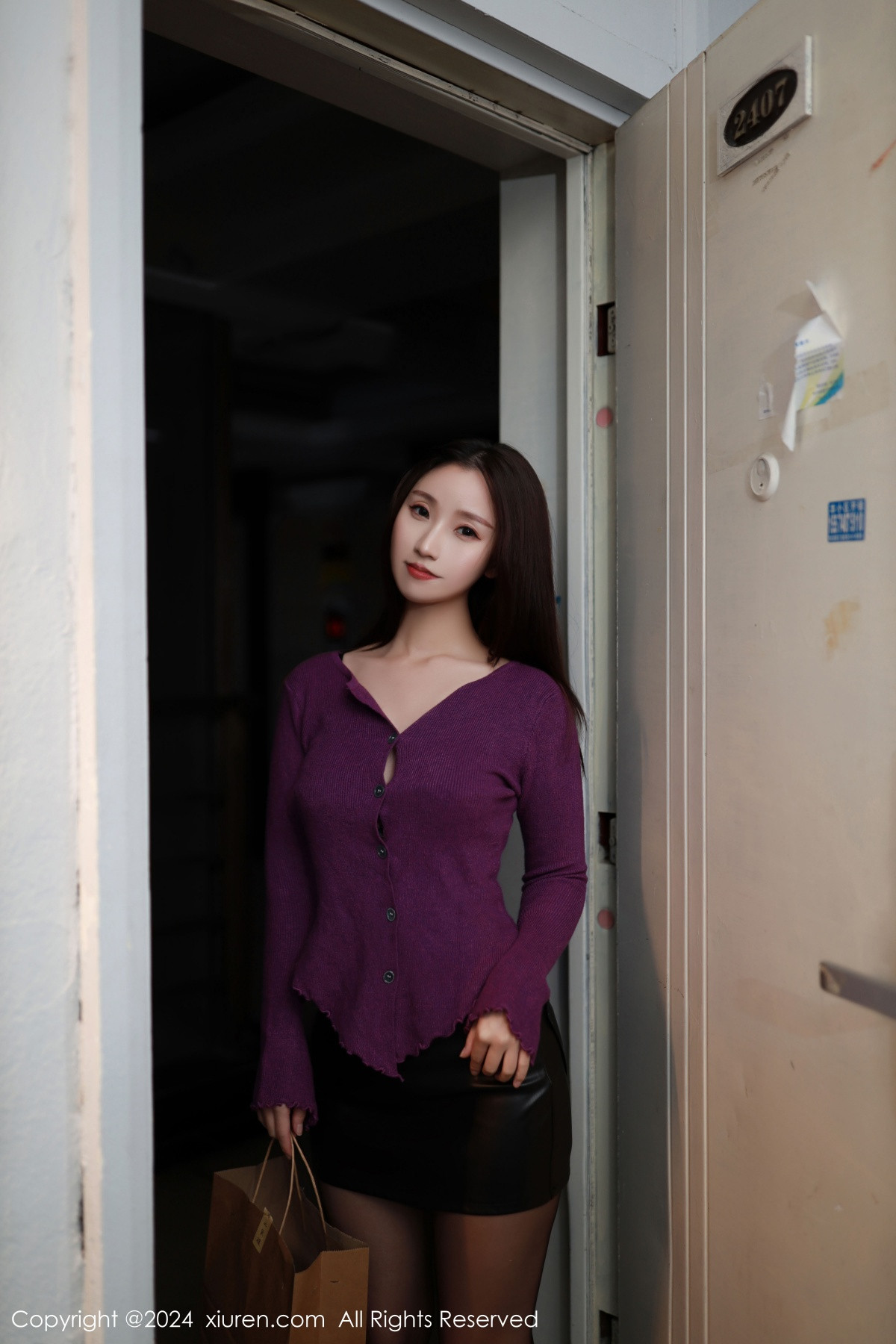 [XiuRen秀人网]第9046期杏子写真