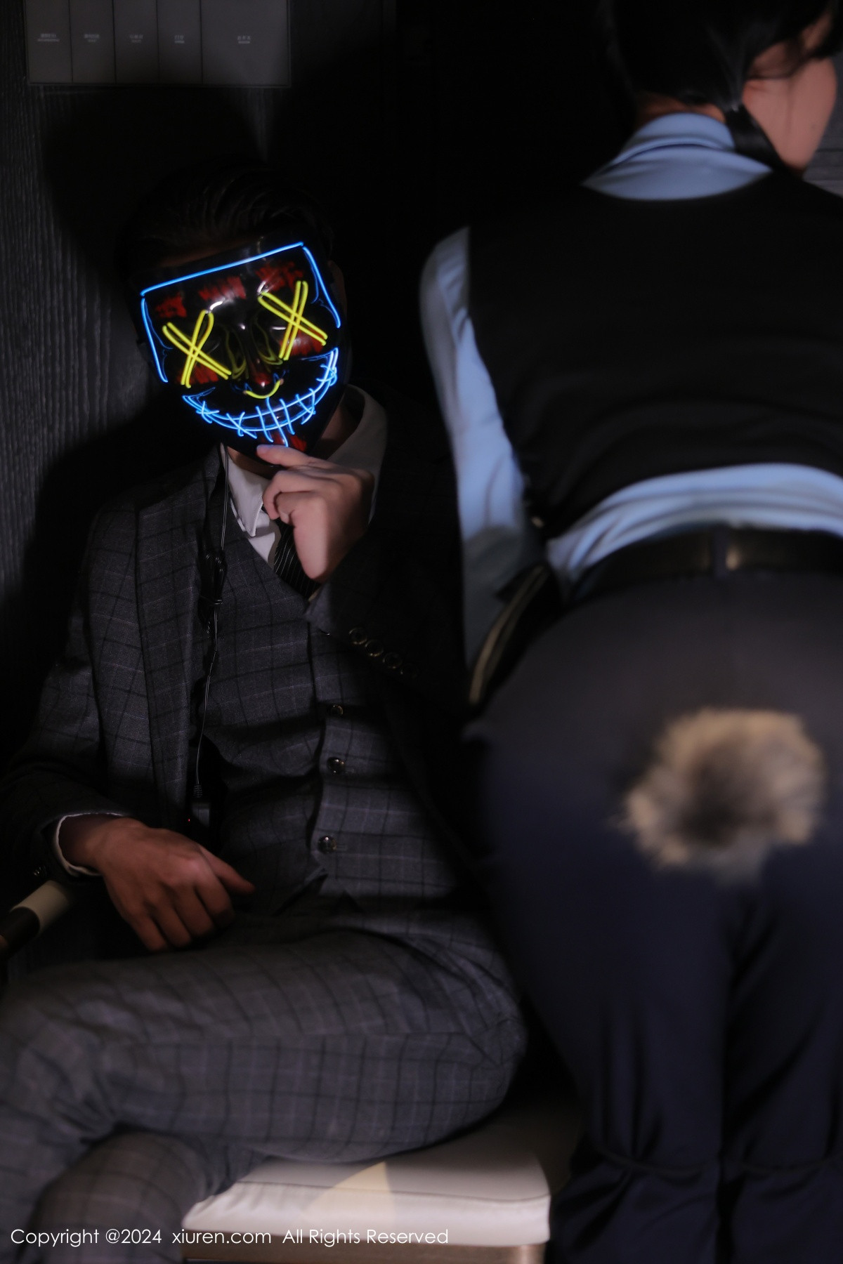 [XiuRen秀人网]第9071期麦田写真