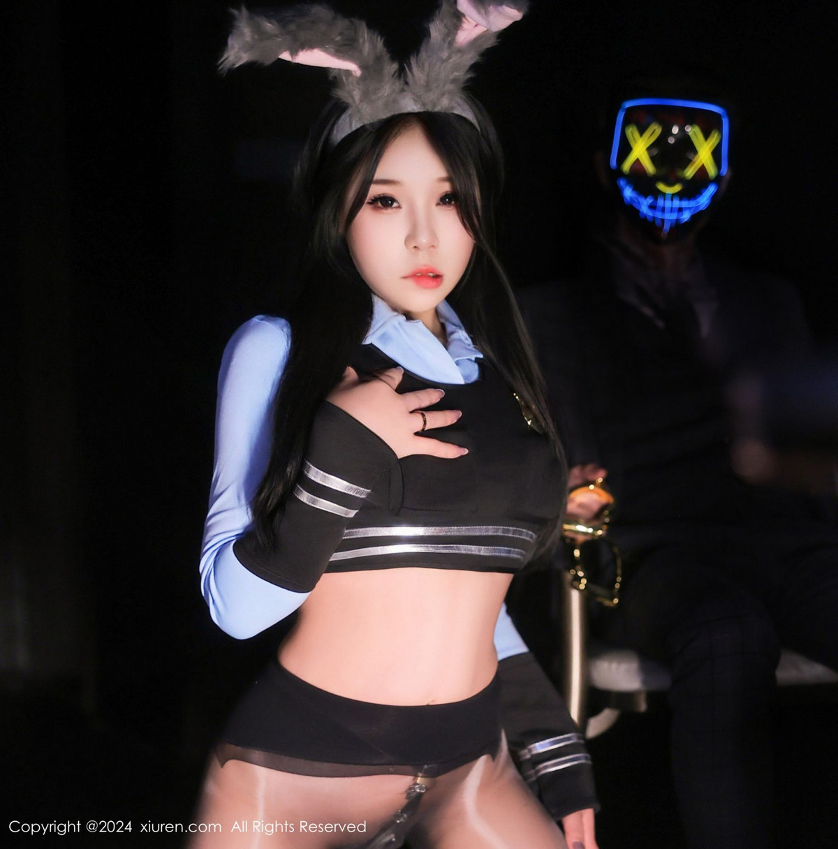 [XiuRen秀人网]第9071期麦田写真