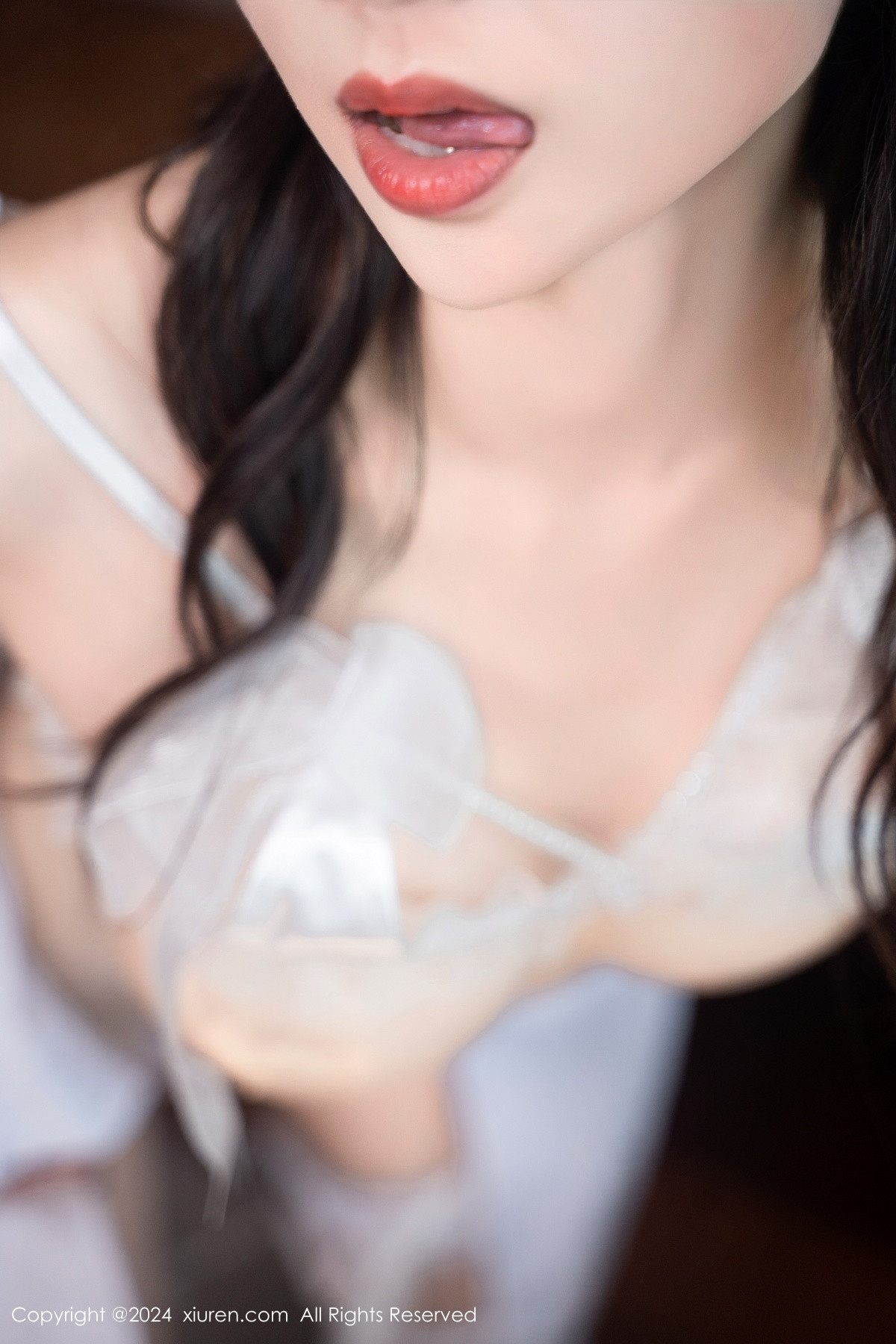 [XiuRen秀人网]第9077期宝宝甜写真