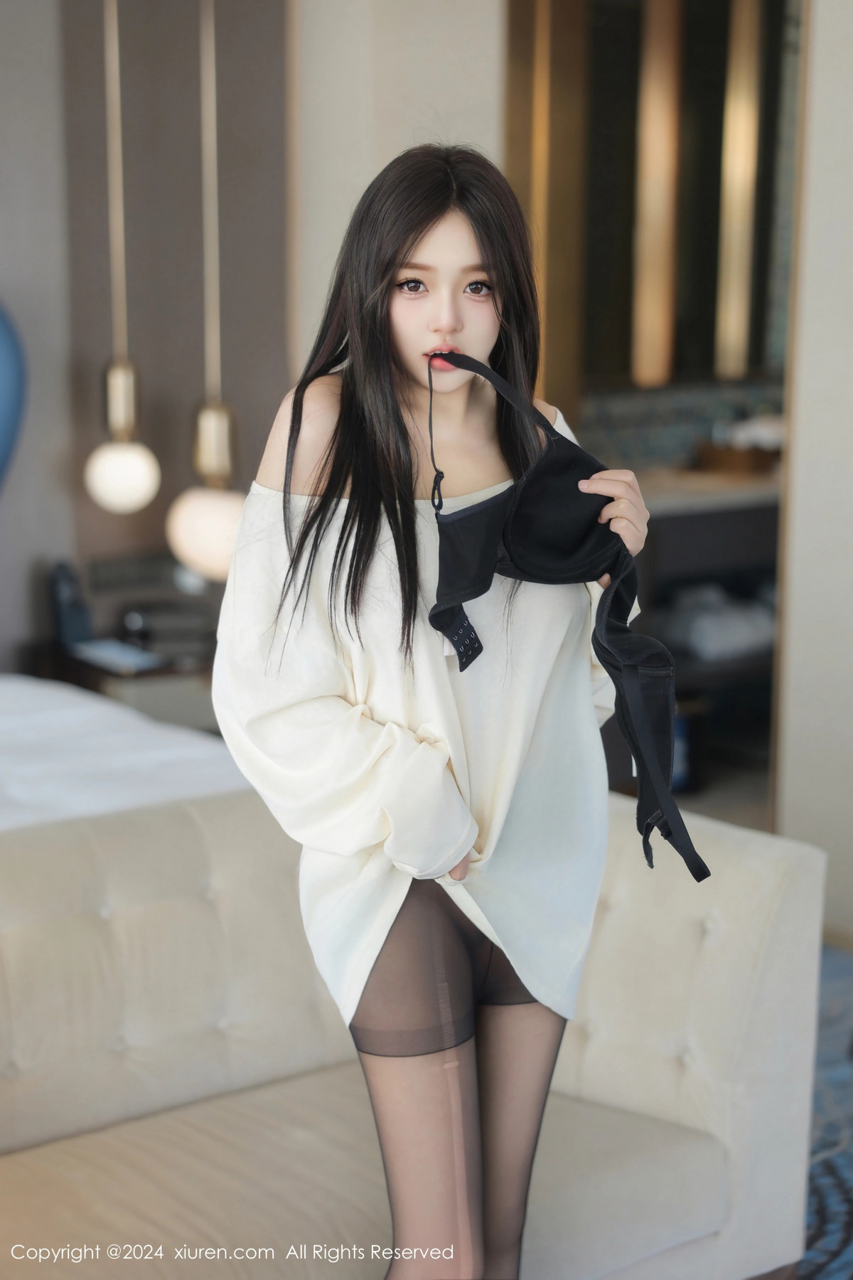 [XiuRen秀人网]第9089期柚柚小奶瓶写真