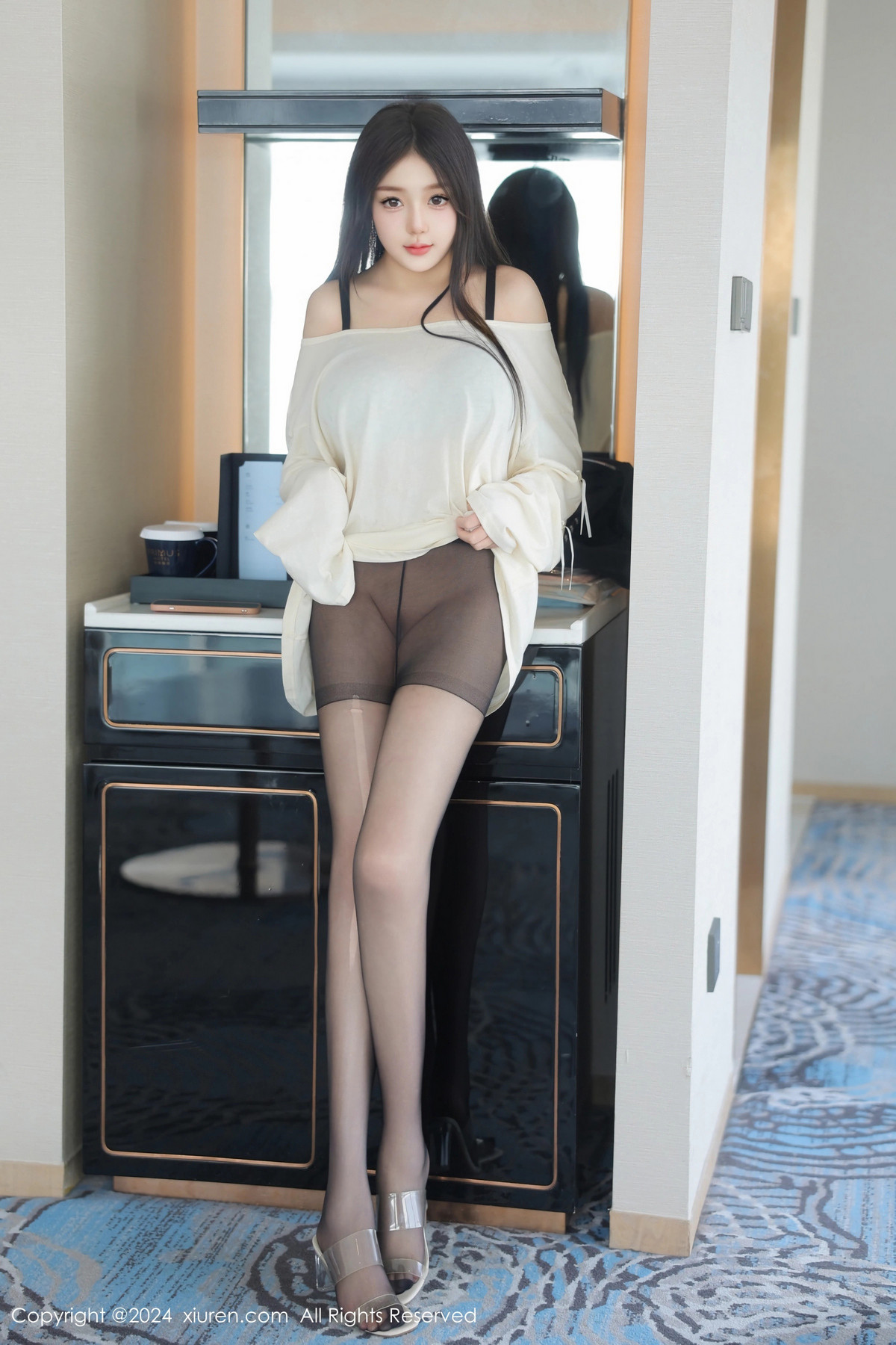 [XiuRen秀人网]第9089期柚柚小奶瓶写真