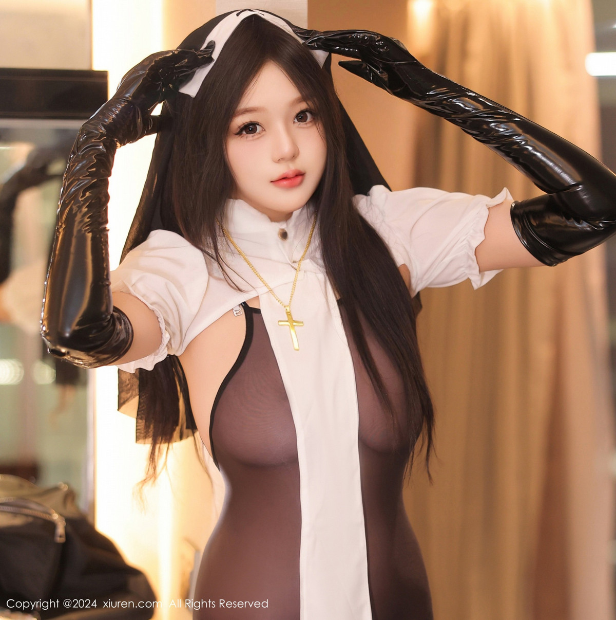 [XiuRen秀人网]第9152期柚柚小奶瓶写真