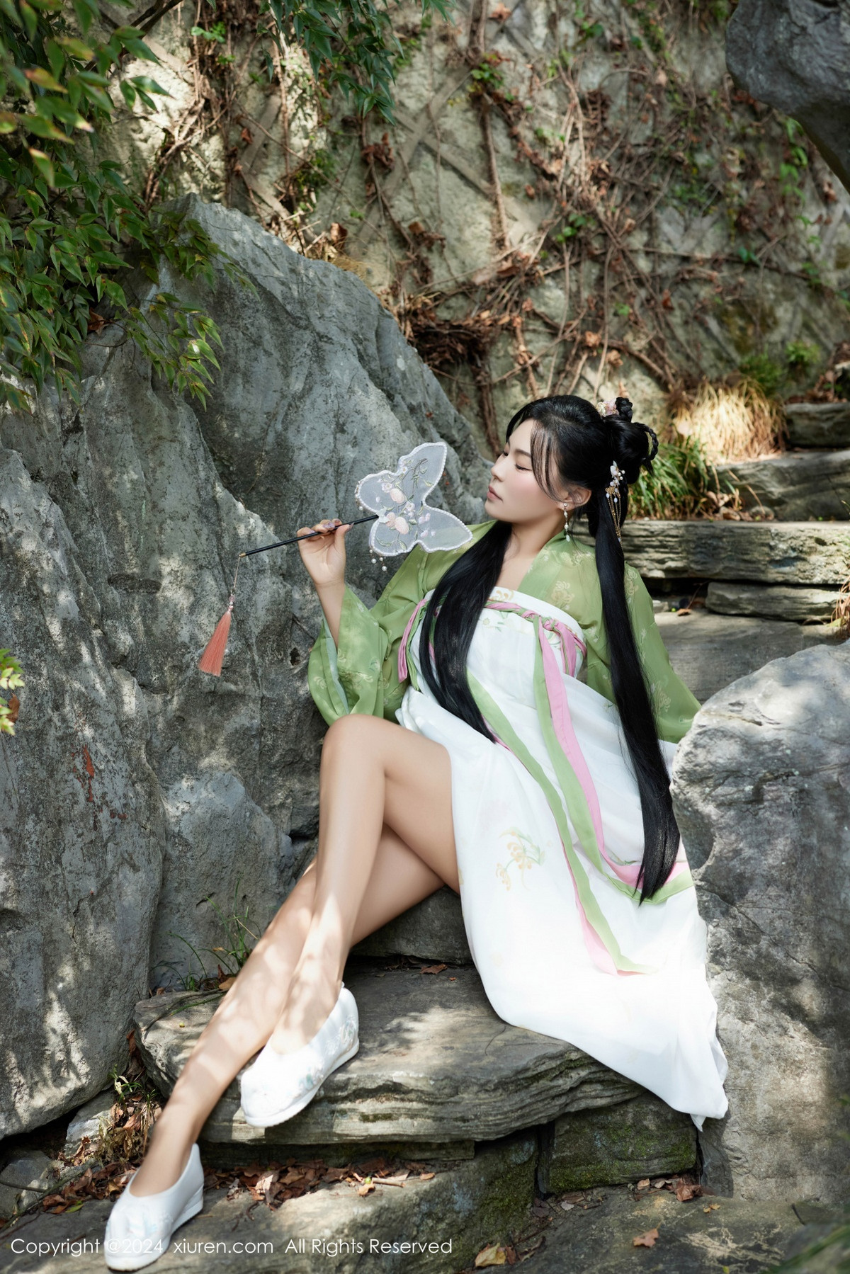 [XiuRen秀人网]第9162期麦田写真