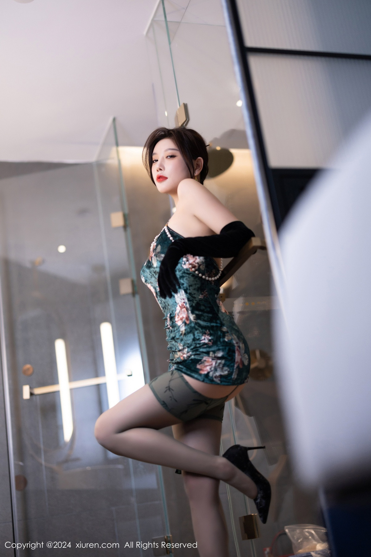 [XiuRen秀人网]第9165期杨晨晨写真