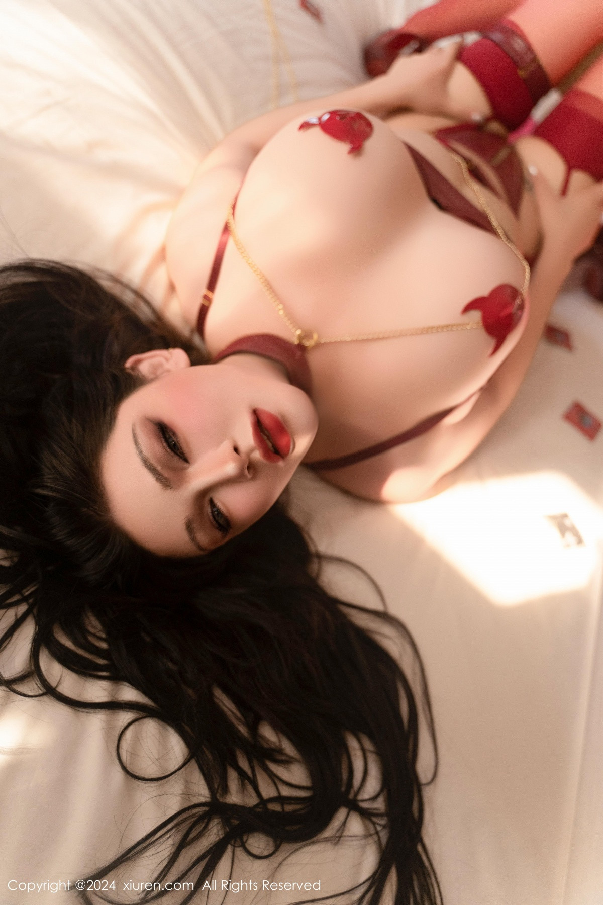 [XiuRen秀人网]第9352期伊丽莎有点白写真