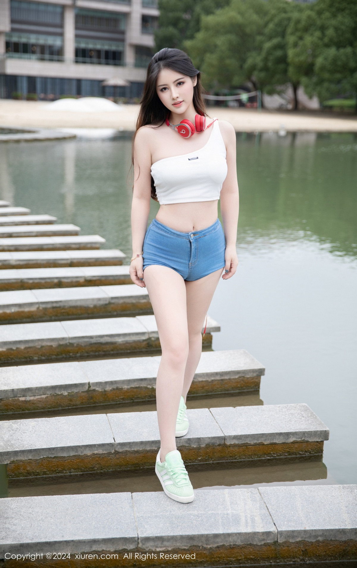 [XiuRen秀人网]第9354期诗诗写真