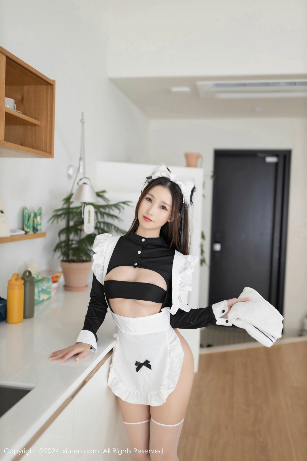 [XiuRen秀人网]第9369期杏子写真
