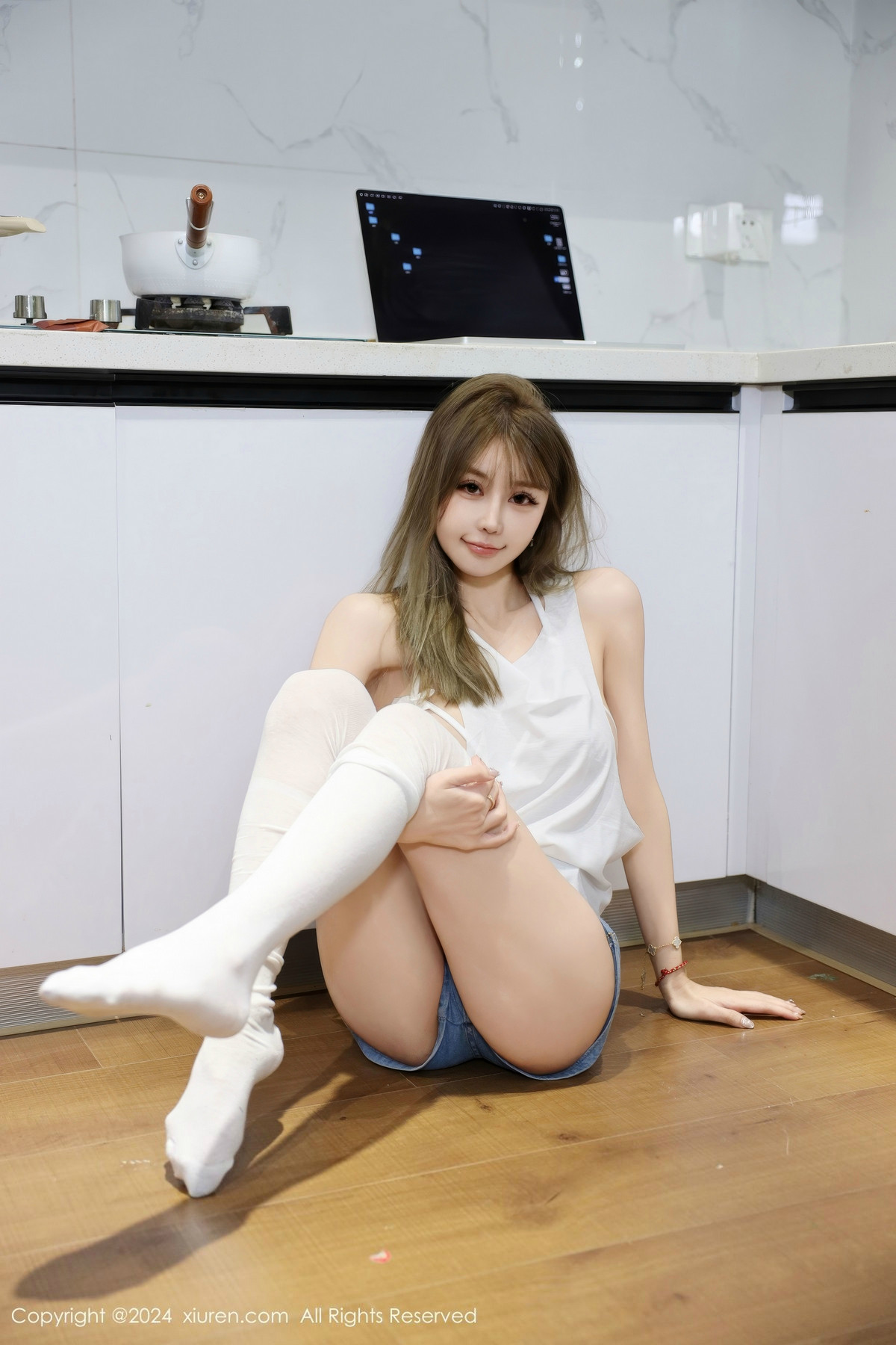 [XiuRen秀人网]第9374期Zoe柚柚写真