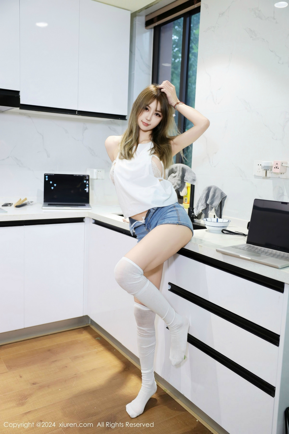 [XiuRen秀人网]第9374期Zoe柚柚写真