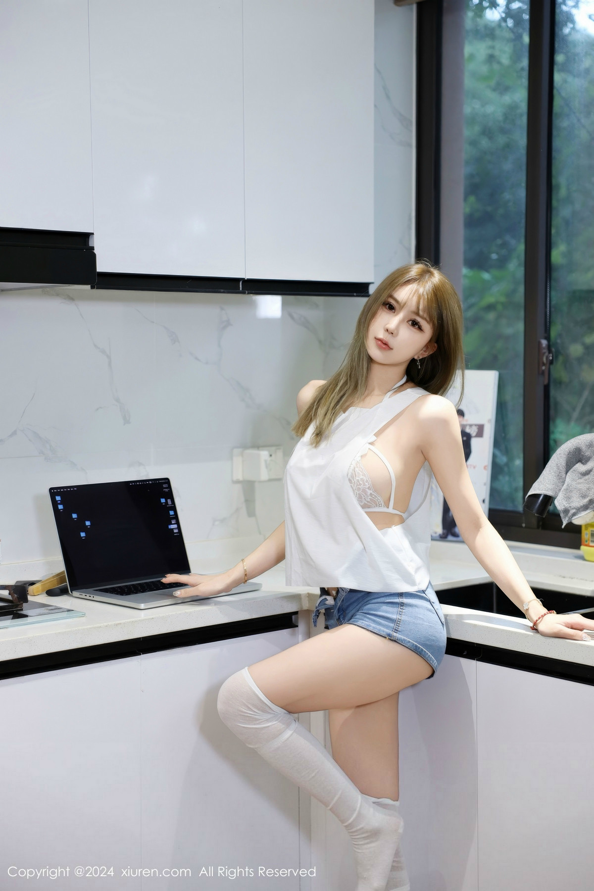 [XiuRen秀人网]第9374期Zoe柚柚写真