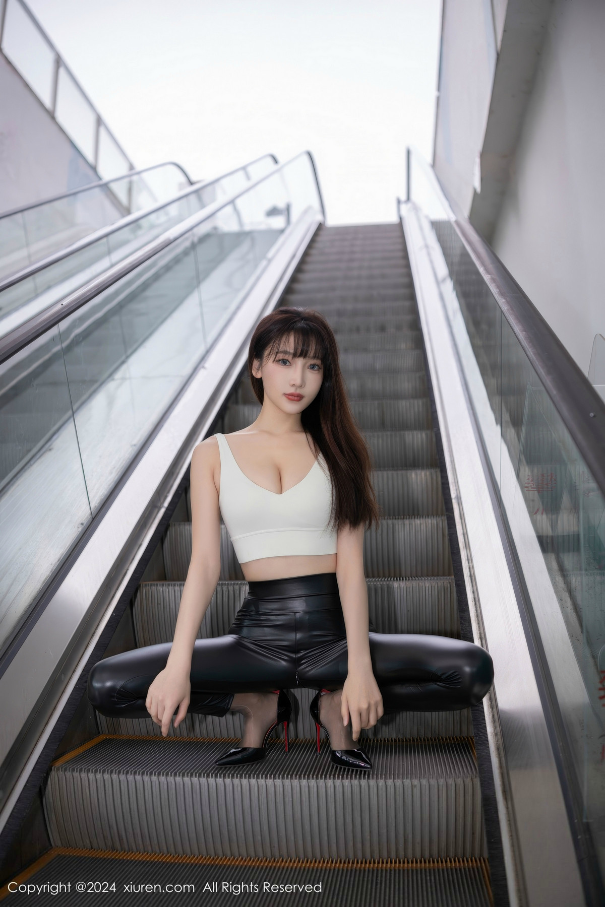 [XiuRen秀人网]第9377期陆萱萱写真