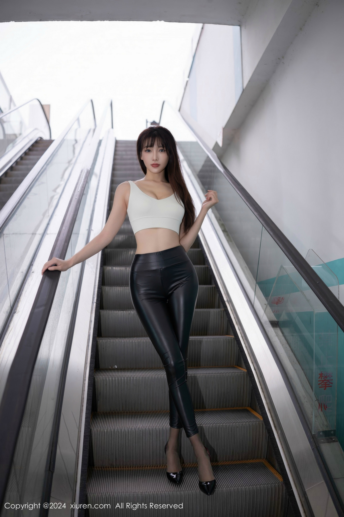 [XiuRen秀人网]第9377期陆萱萱写真