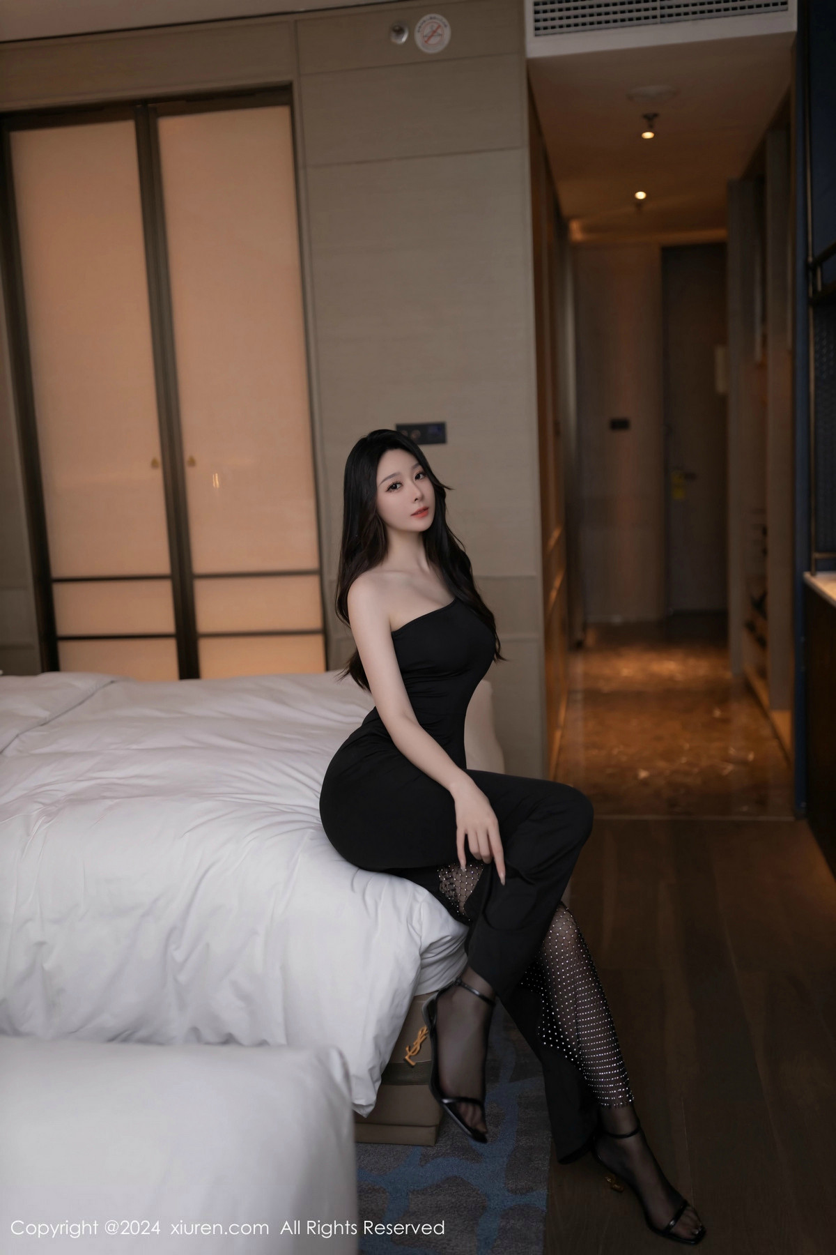 [XiuRen秀人网]第9386期小逗逗写真