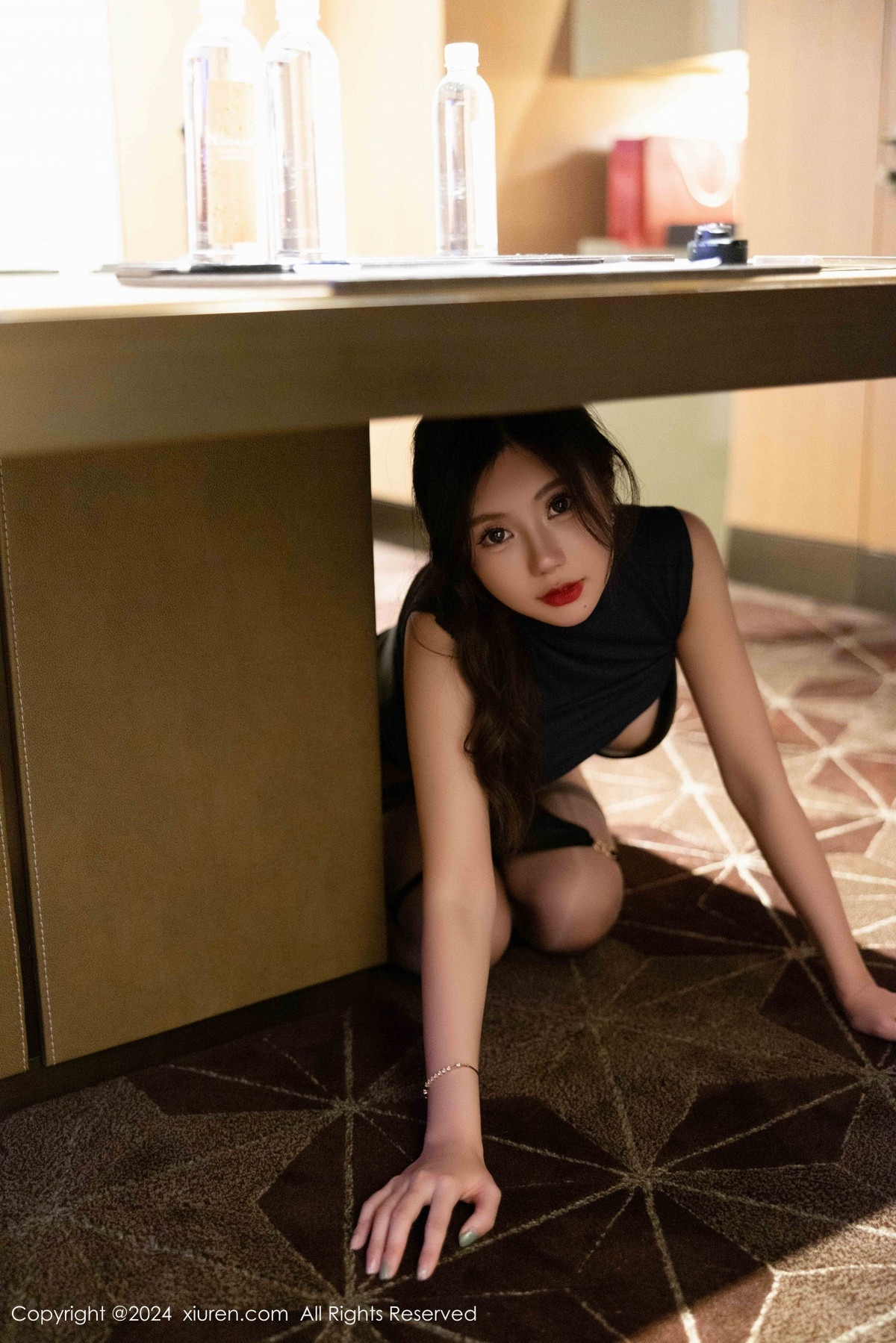 [XiuRen秀人网]第9560期绮里嘉写真