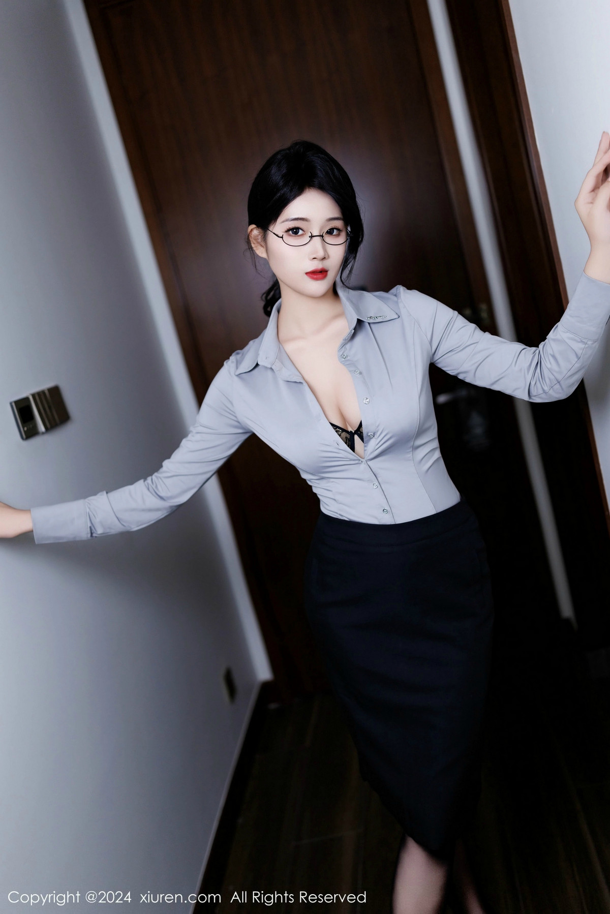 [XiuRen秀人网]第9567期南乔写真