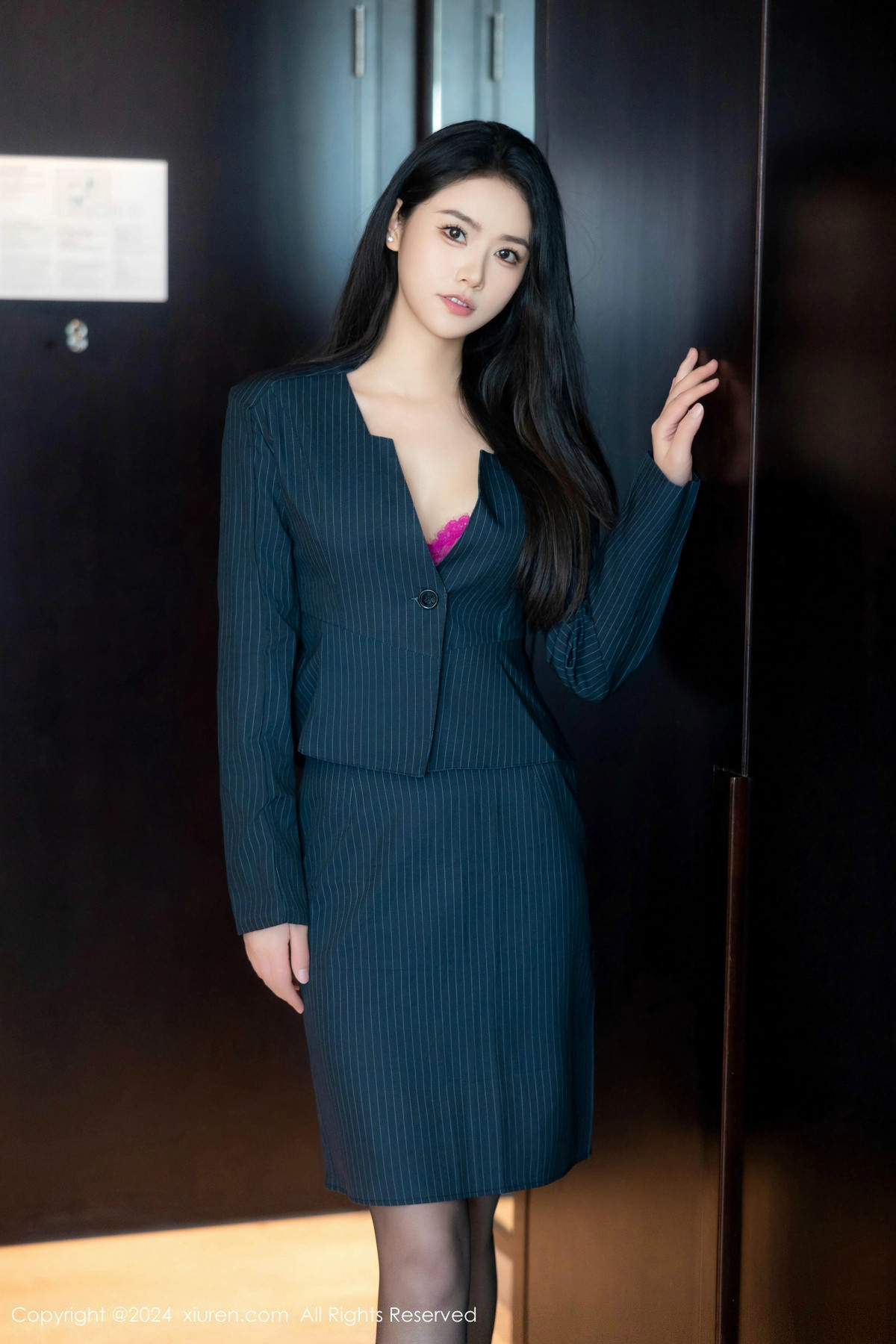 [XiuRen秀人网]第9576期方子萱写真