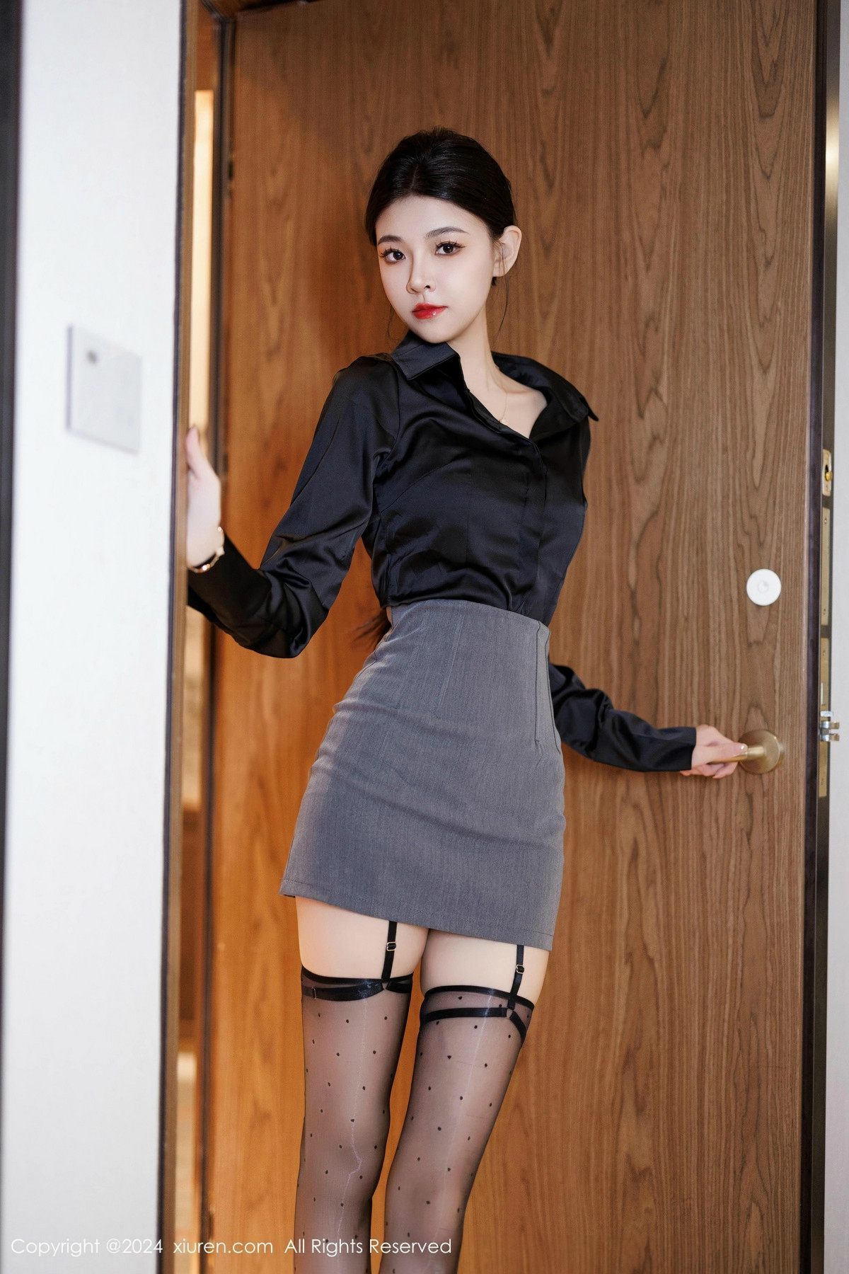 [XiuRen秀人网]第9604期初梦瑶写真