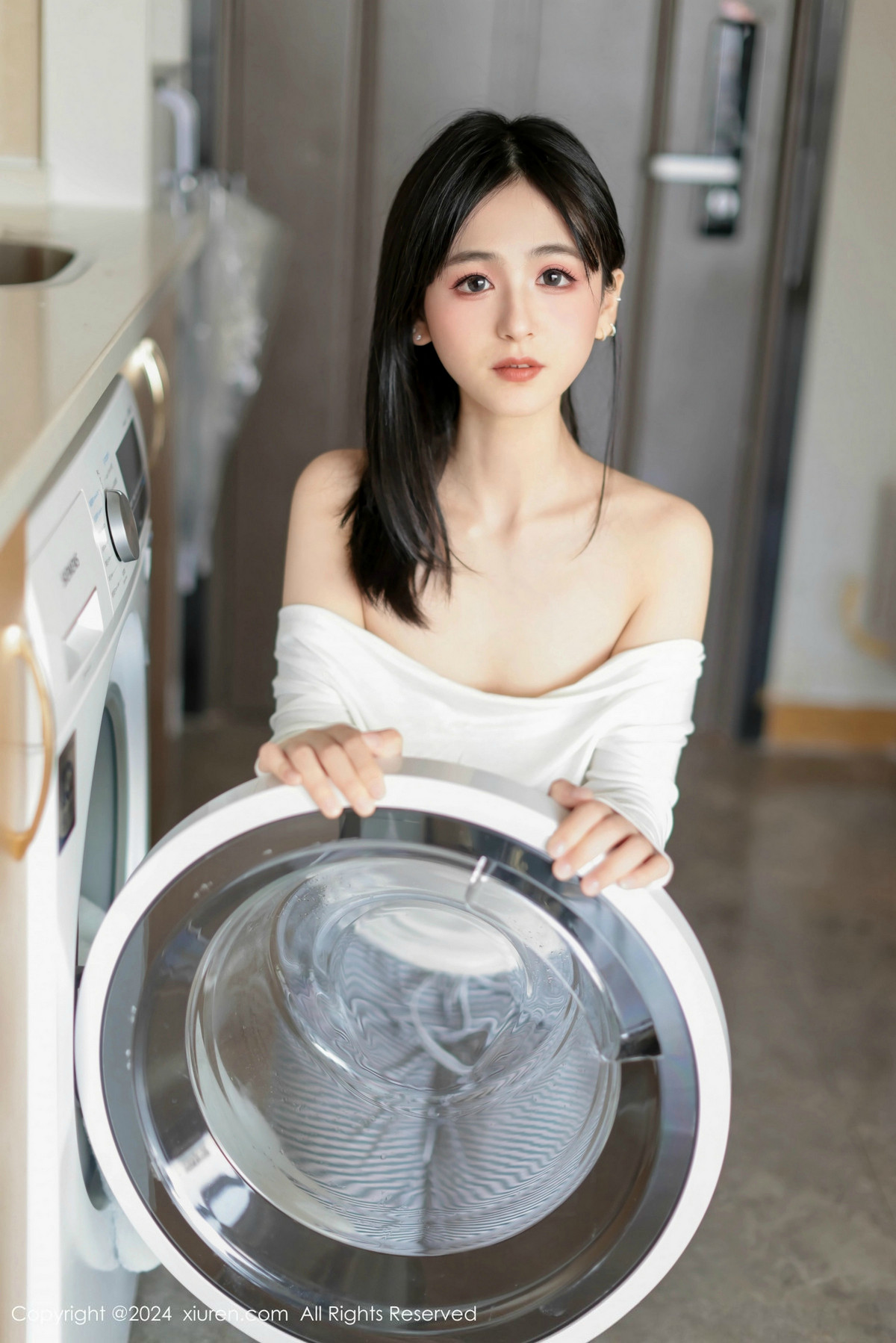 [XiuRen秀人网]第9605期奶芙乔乔写真