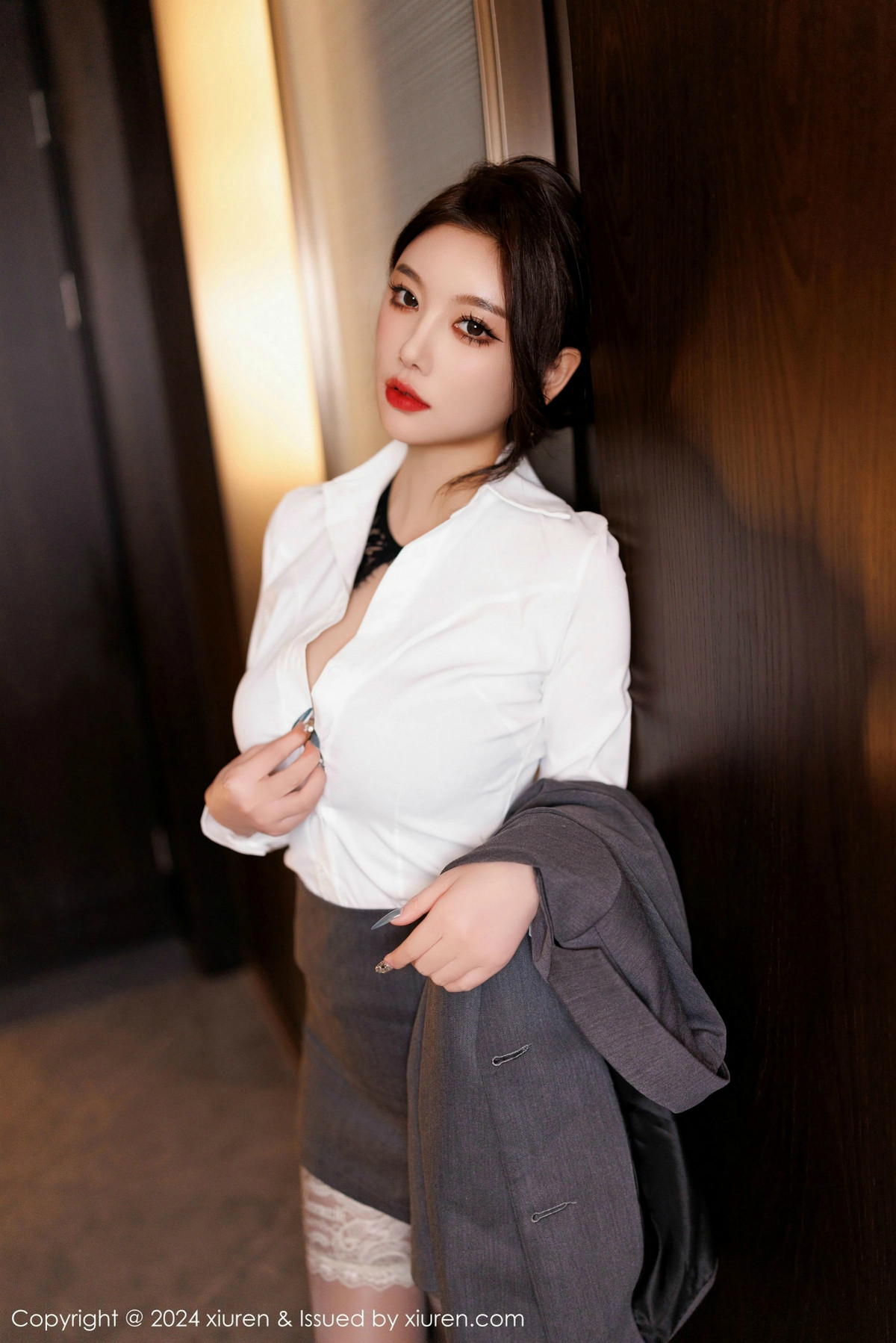 [XiuRen秀人网]第9634期杨晨晨写真