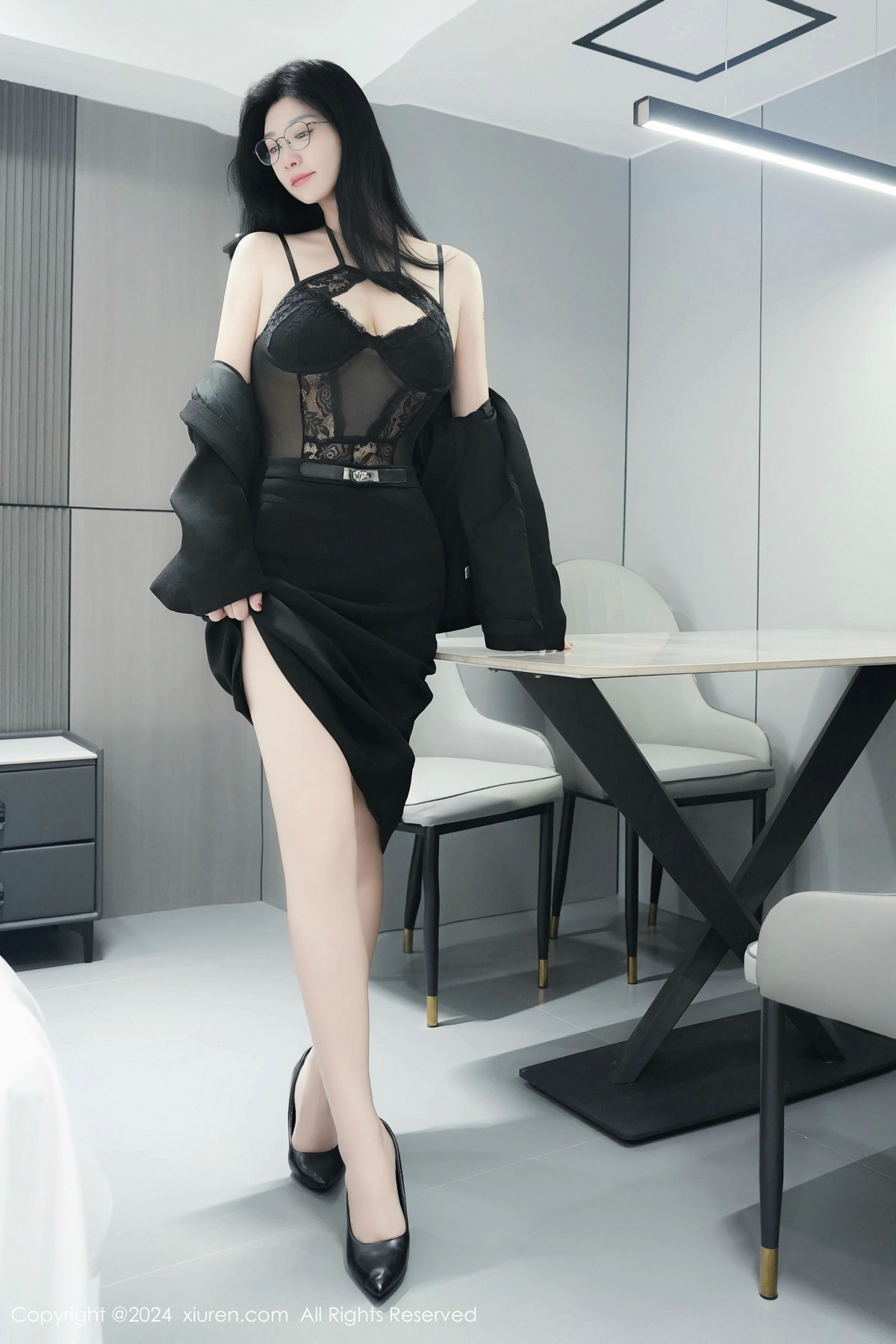 [XiuRen秀人网]第9639期雅茹老师写真