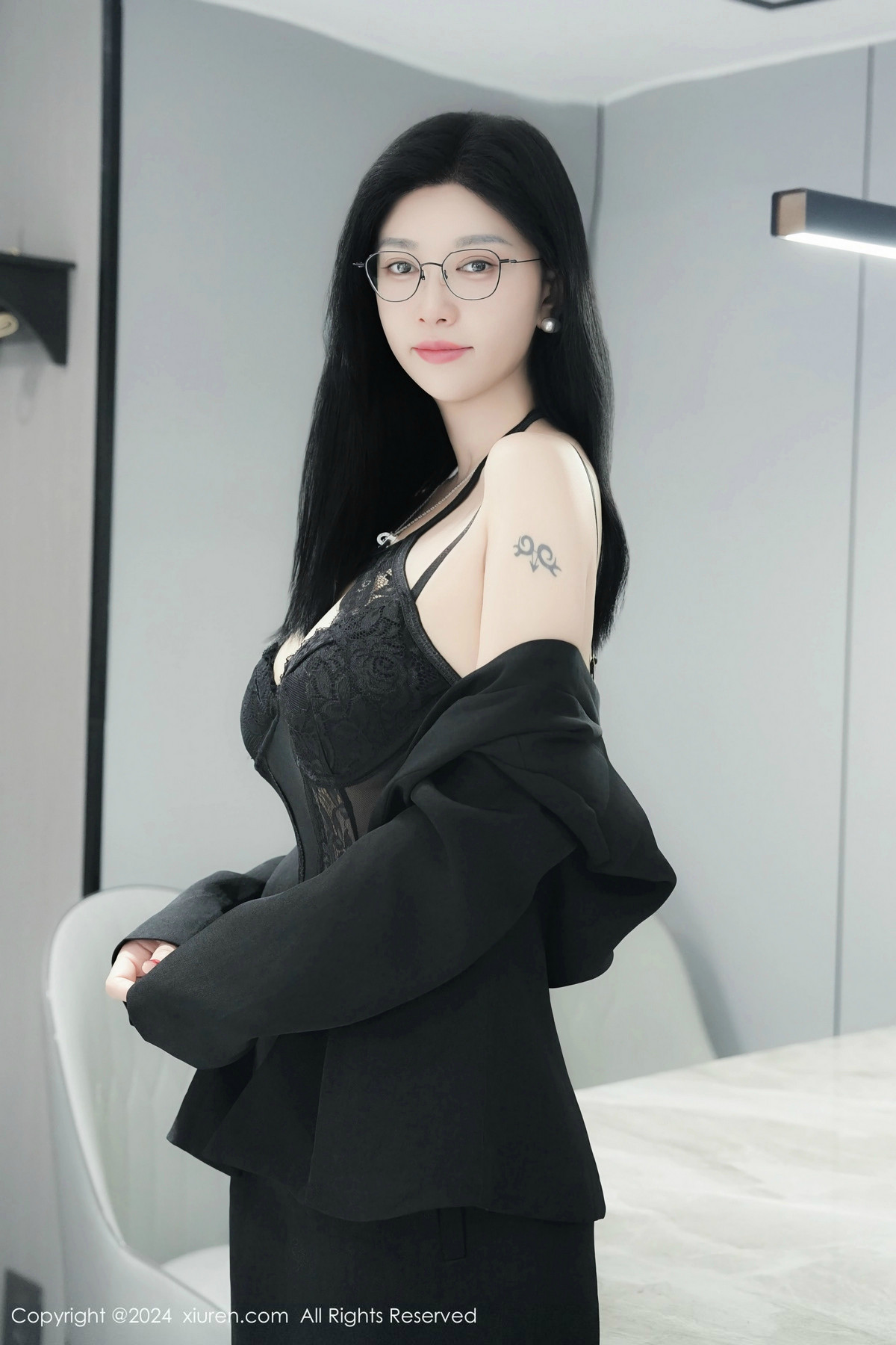 [XiuRen秀人网]第9639期雅茹老师写真