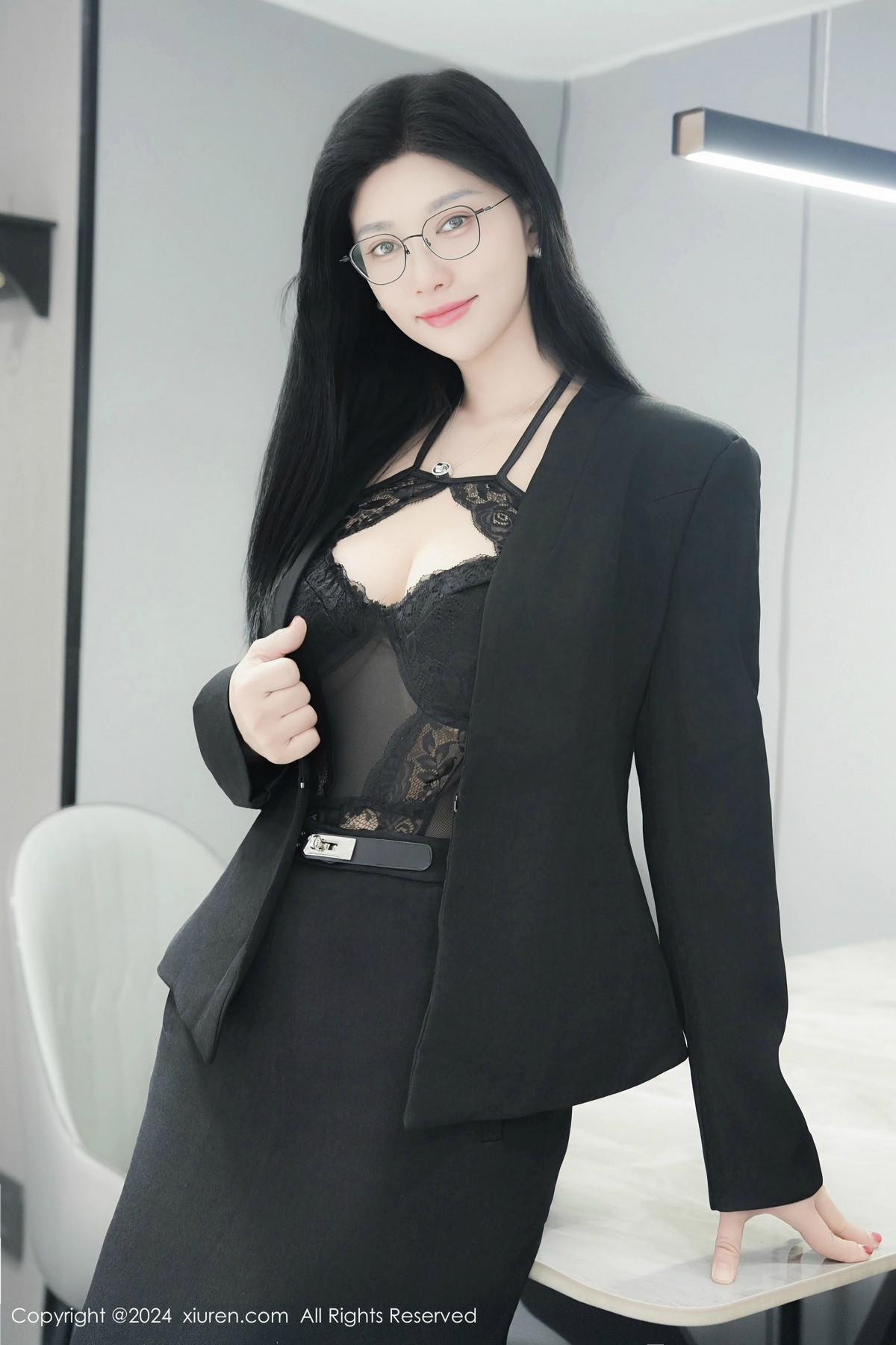 [XiuRen秀人网]第9639期雅茹老师写真