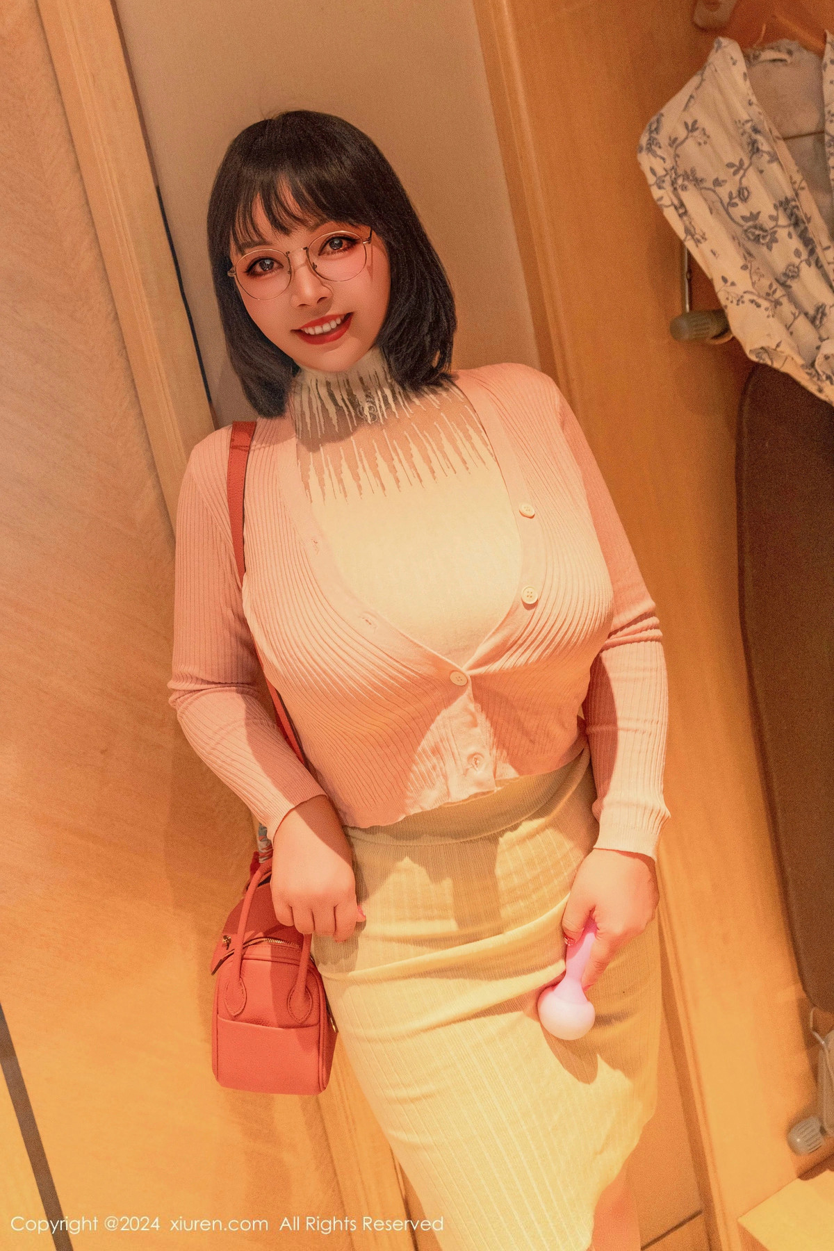 [XiuRen秀人网]第9685期油田溪溪写真