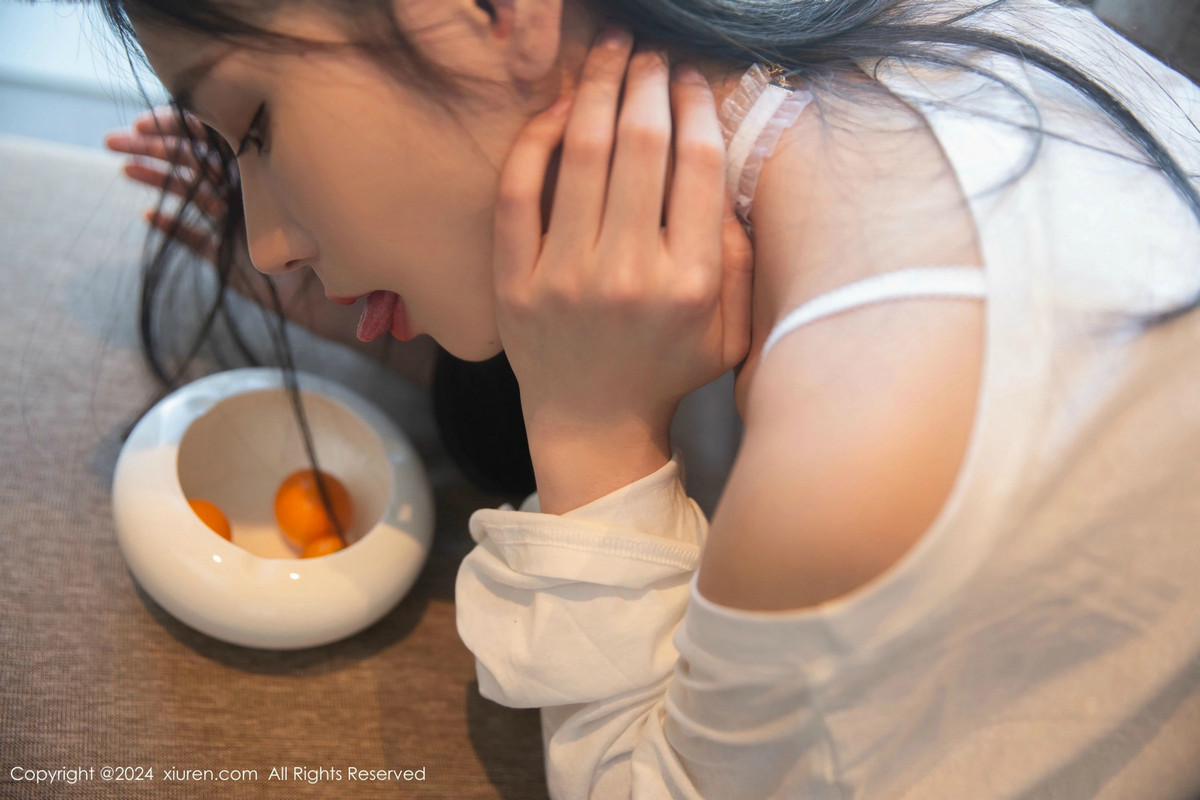[XiuRen秀人网]第9689期刘婷婷写真