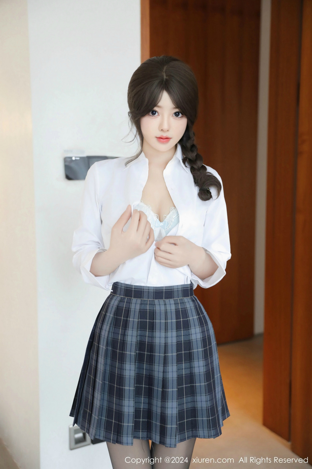 [XiuRen秀人网]第9693期桃妖夭写真