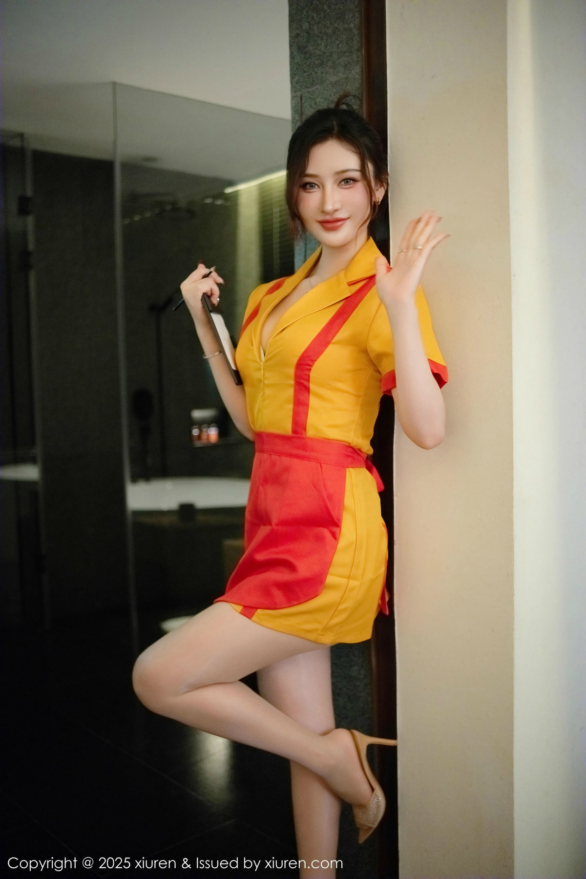 [XiuRen秀人网]第9695期蕾蕾醒了没写真