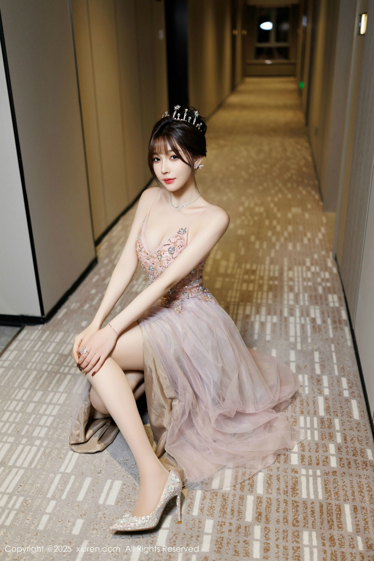 [XiuRen秀人网]第9699期徐莉芝写真