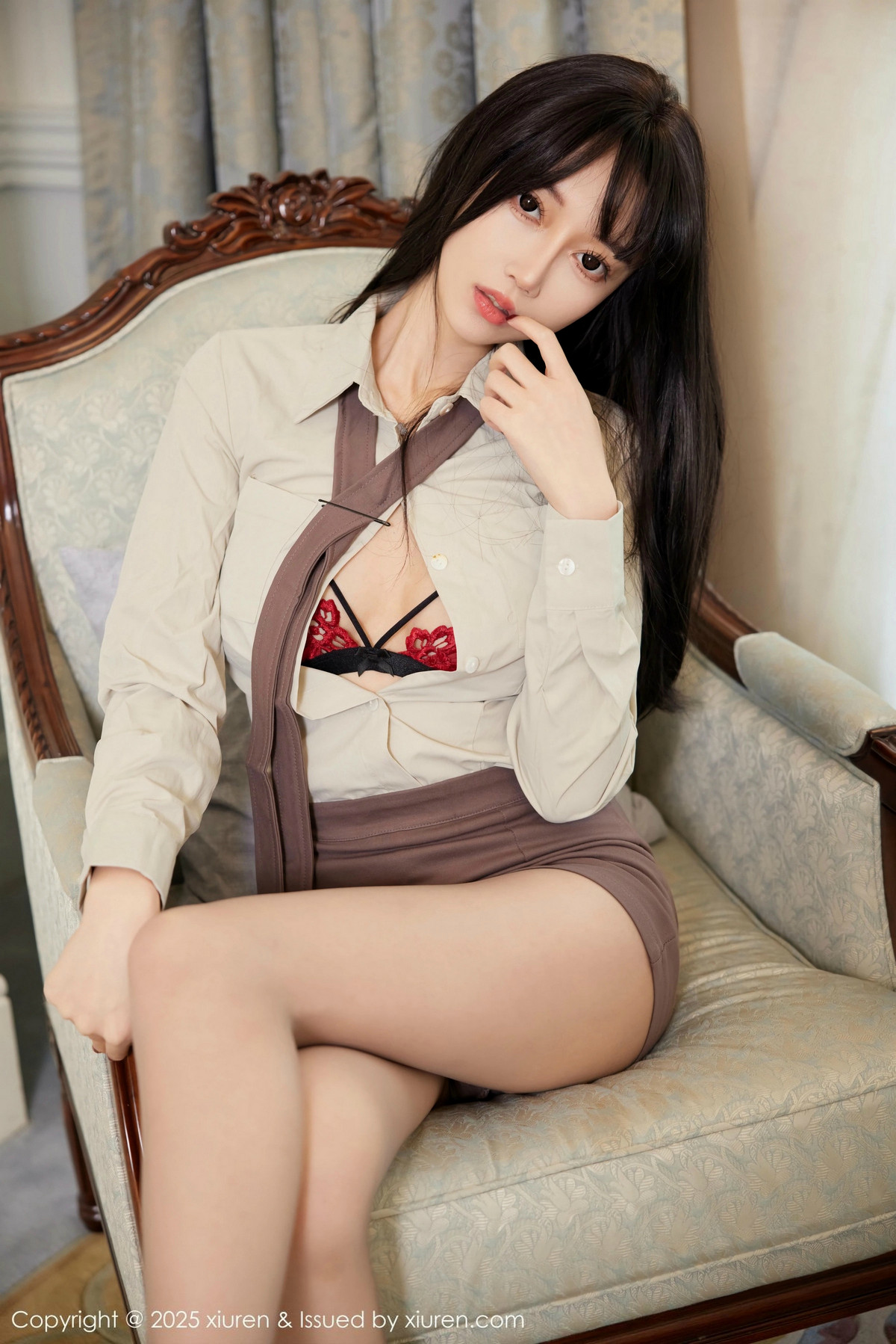 [XiuRen秀人网]第9702期玥儿玥写真