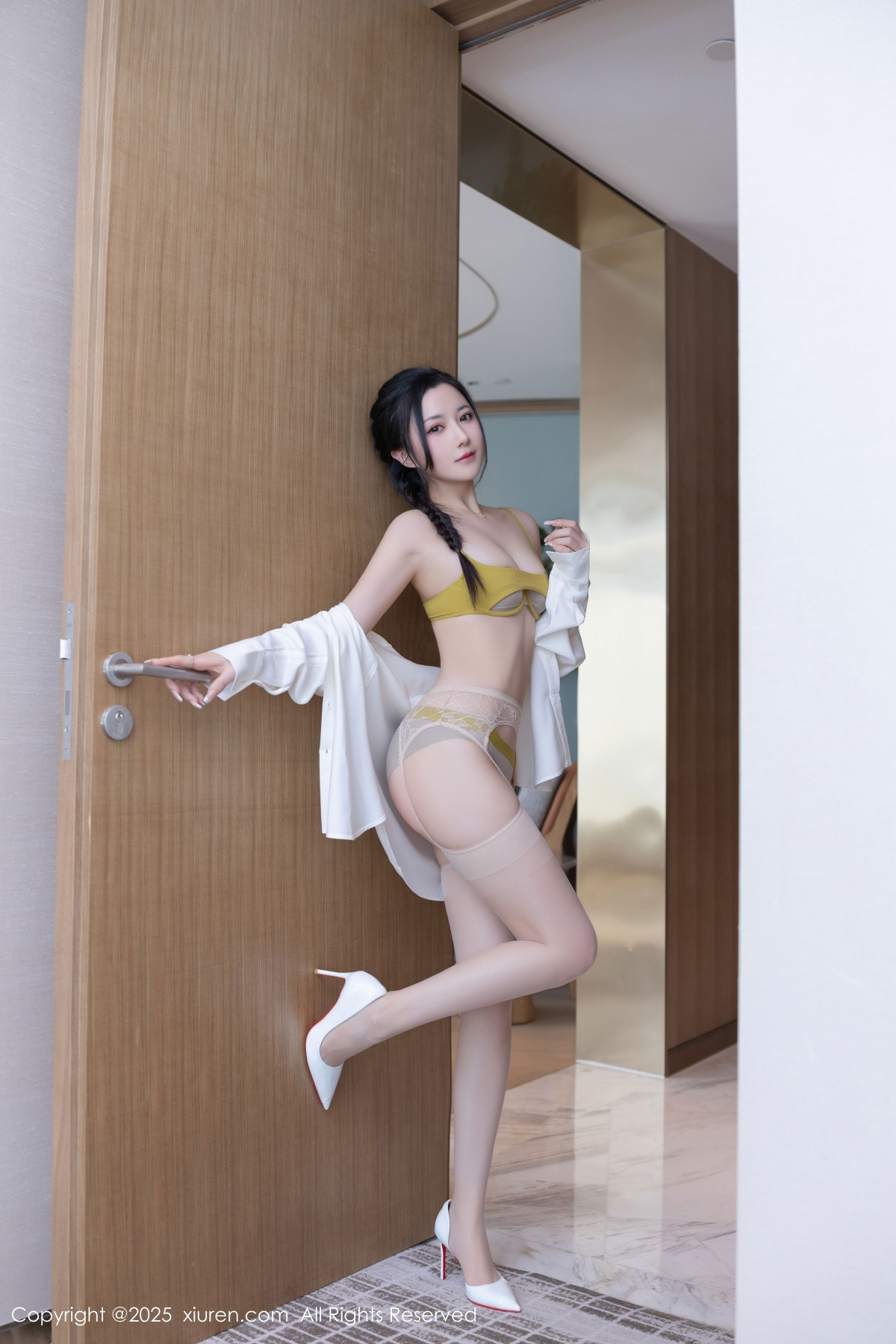 [XiuRen秀人网]第9709期鱼子酱写真