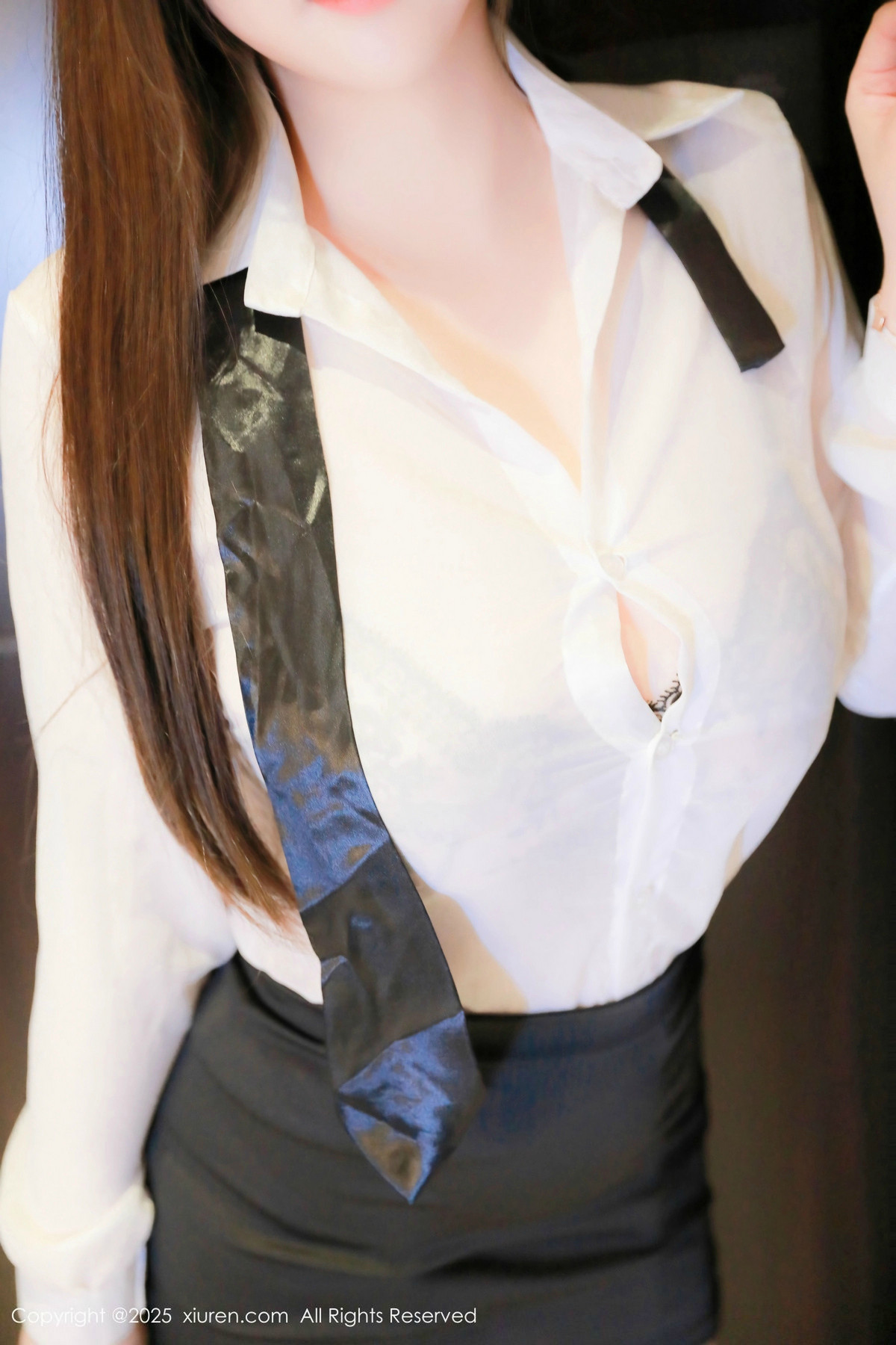 [XiuRen秀人网]第9768期小肉肉咪写真
