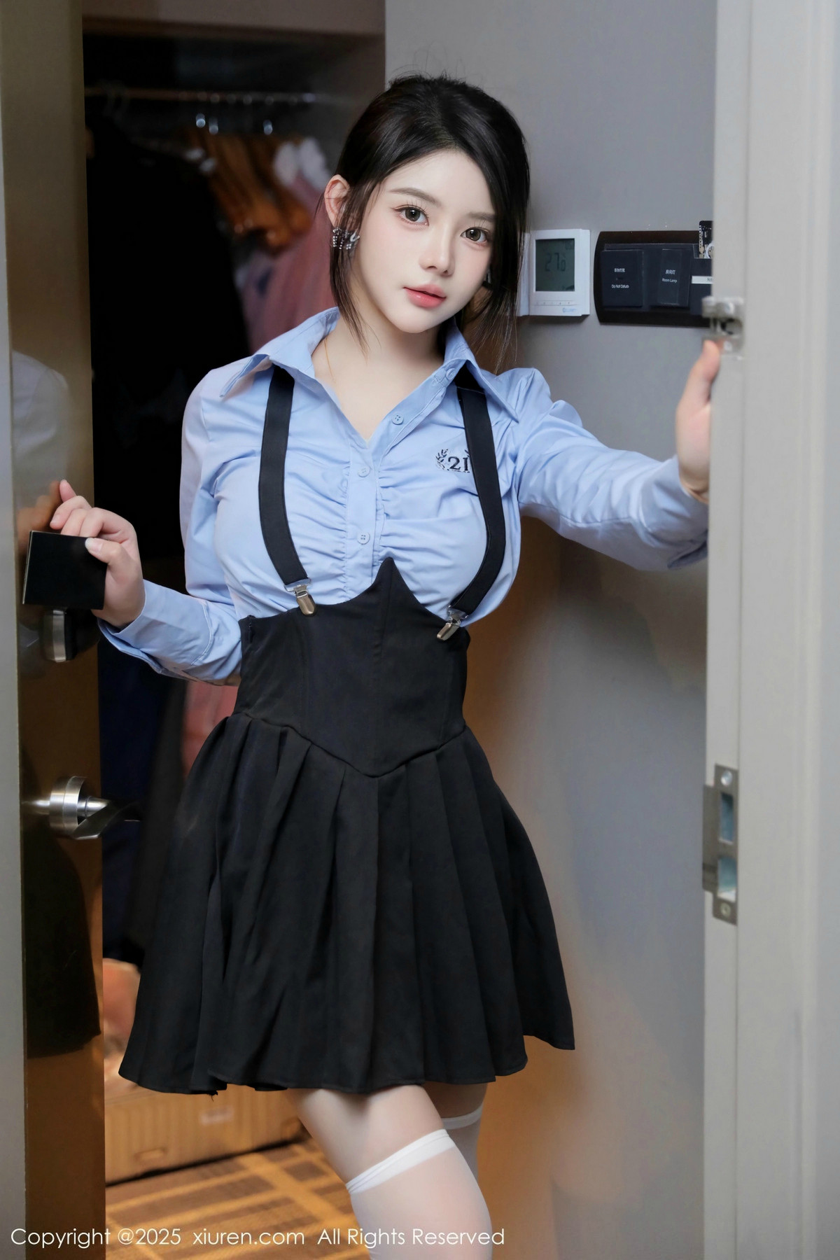 [XiuRen秀人网]第9819期爱酱里写真