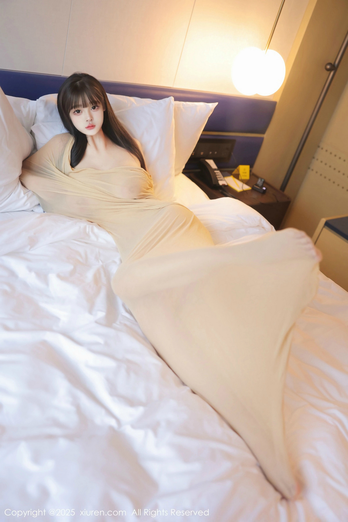 [XiuRen秀人网]第9825期余安安写真