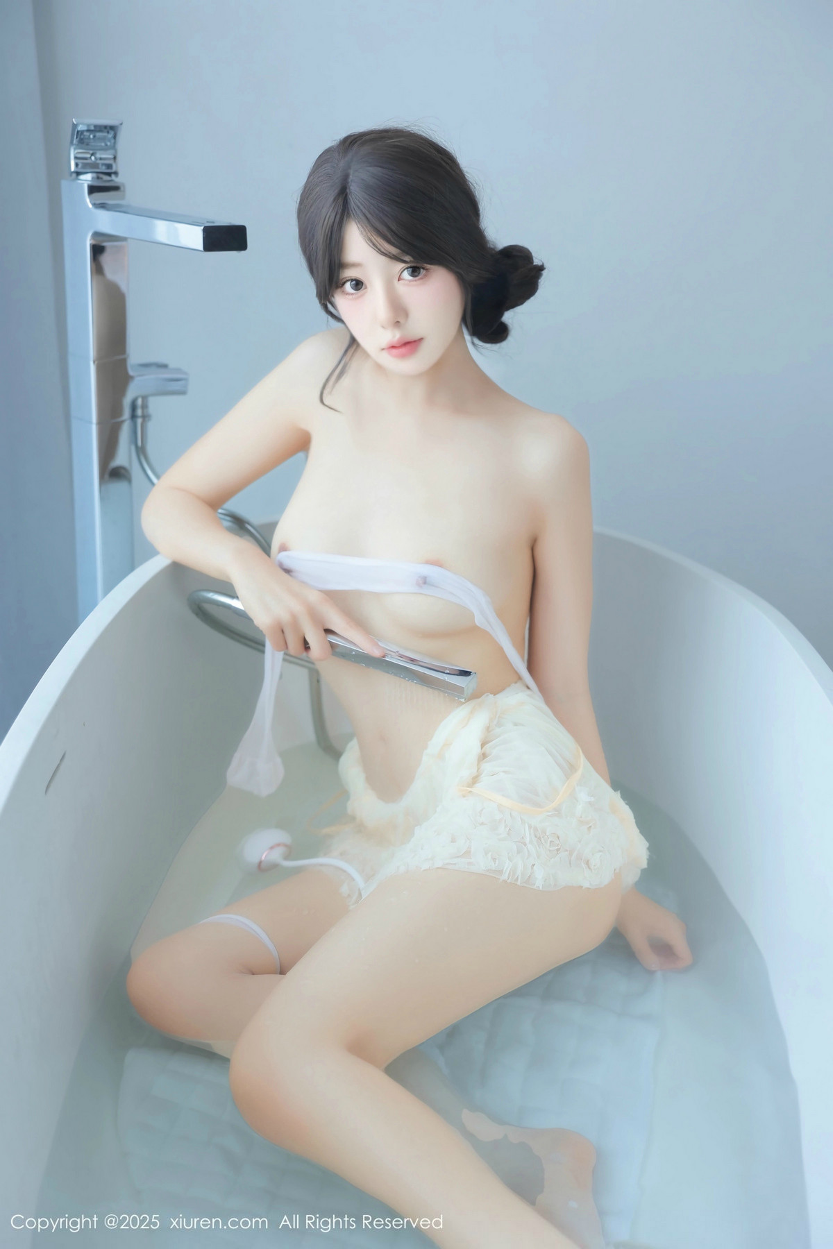 [XiuRen秀人网]第9851期桃妖夭写真
