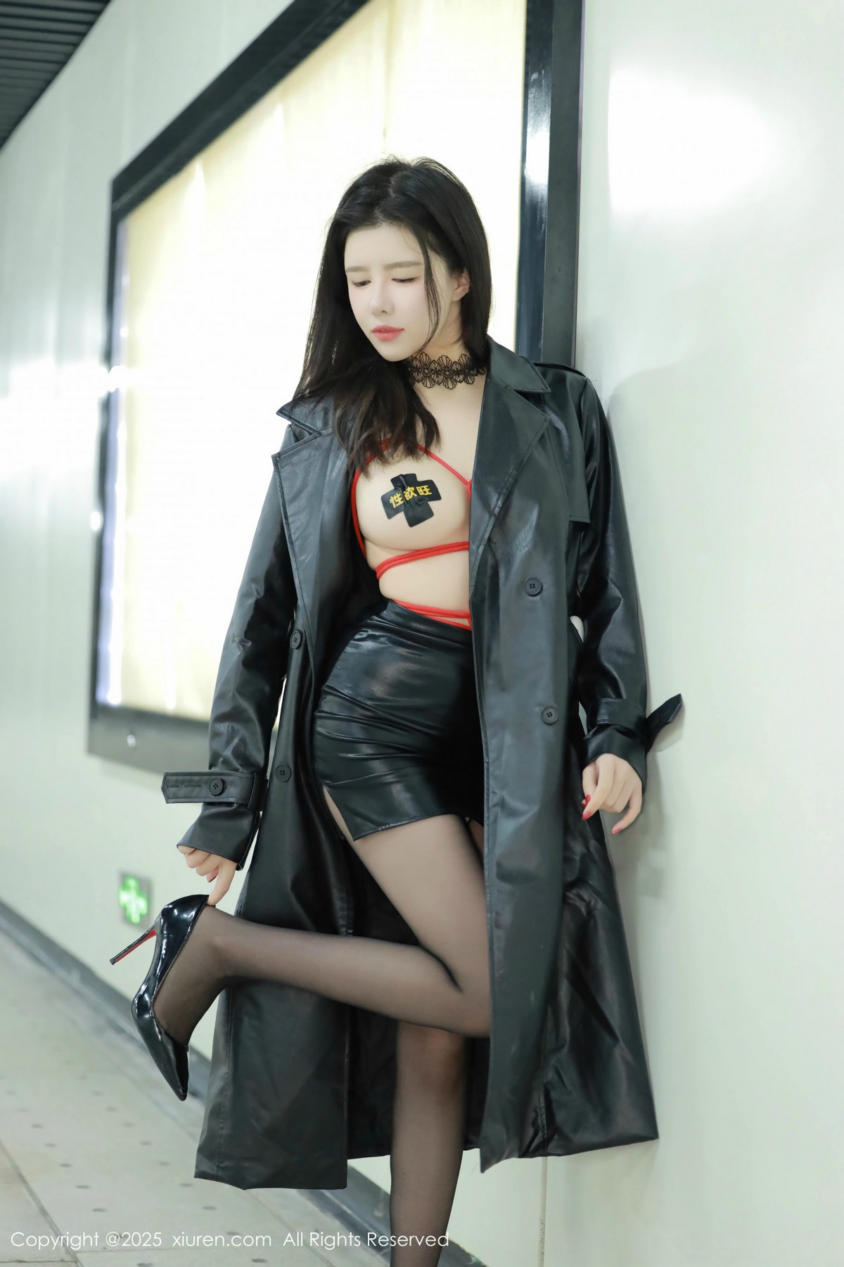 [XiuRen秀人网]第9855期唐翩翩写真