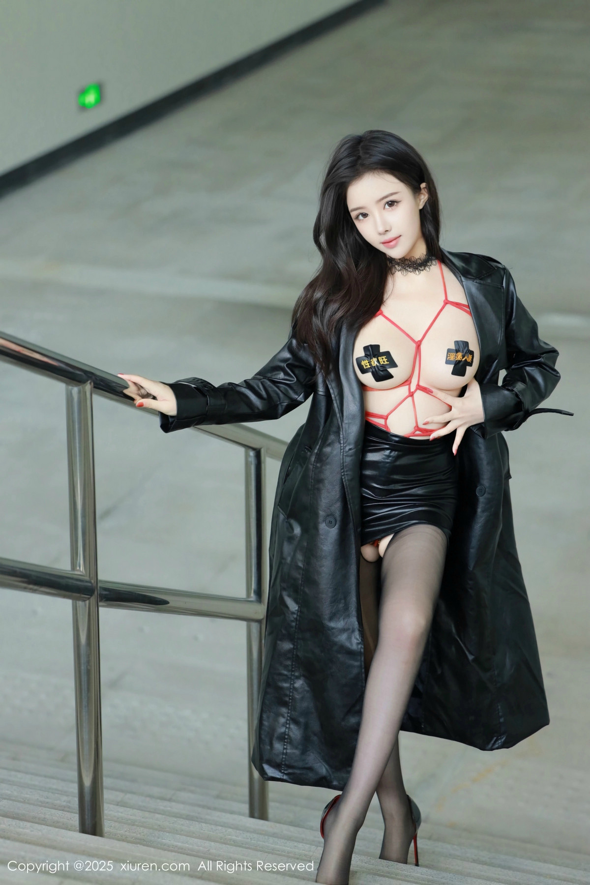 [XiuRen秀人网]第9855期唐翩翩写真