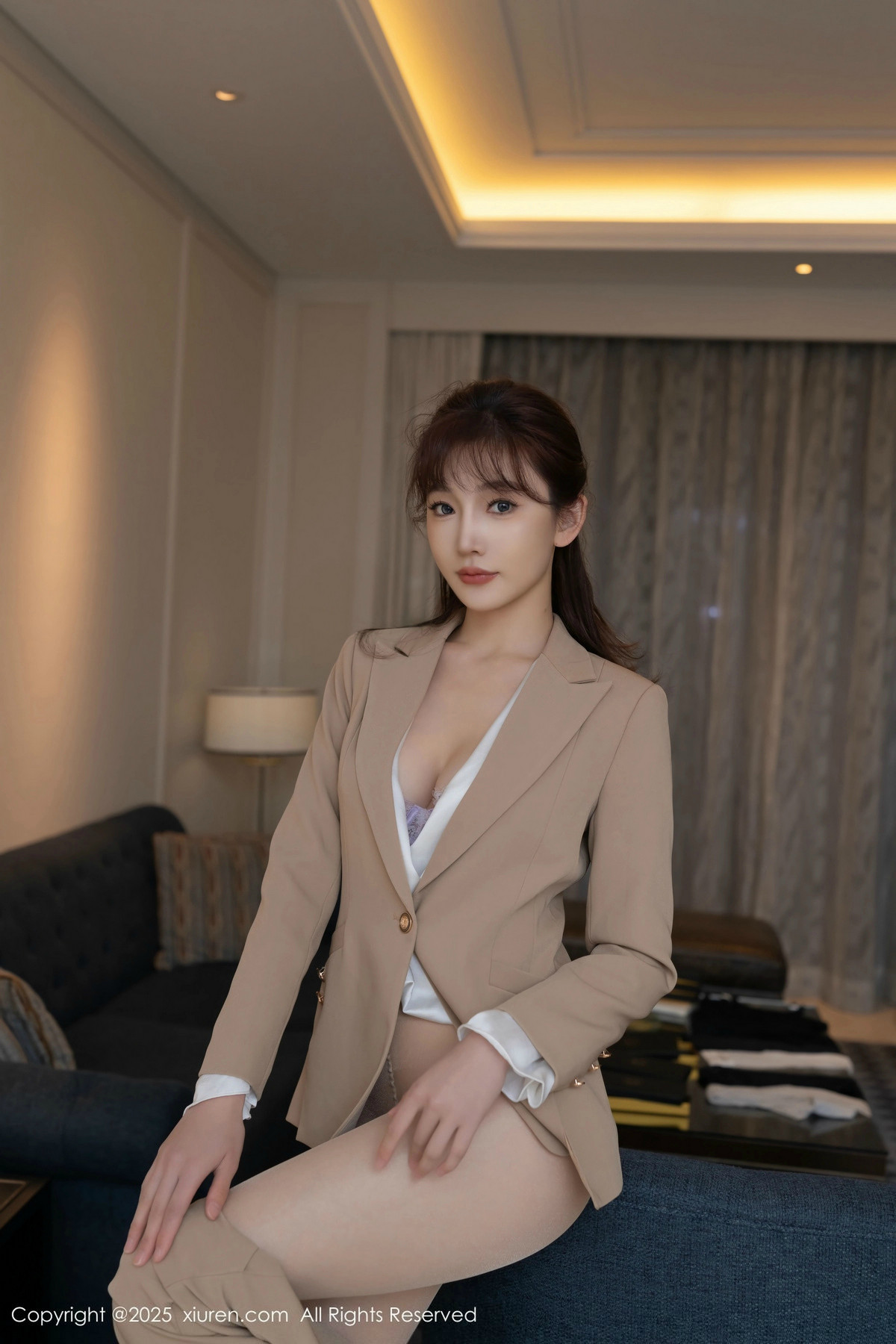 [XiuRen秀人网]第9881期陆萱萱写真