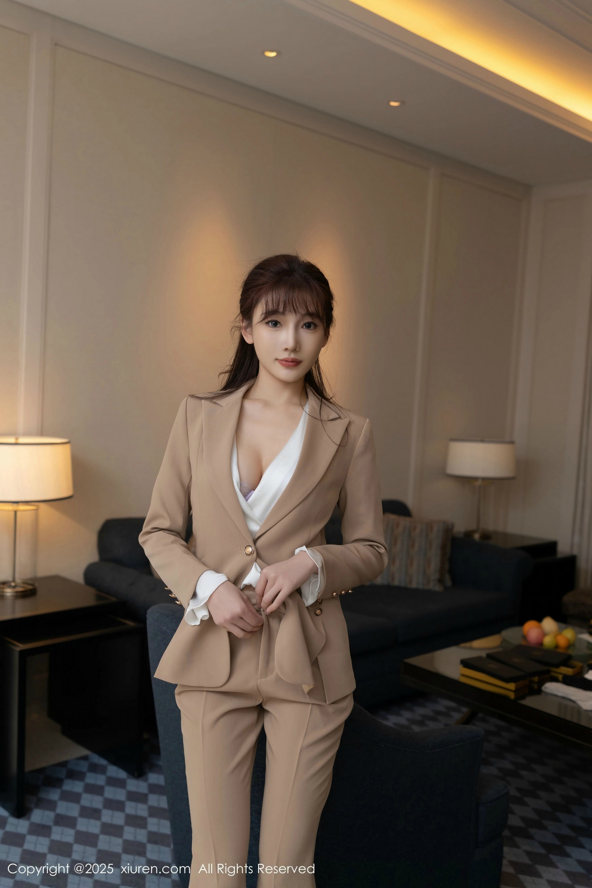 [XiuRen秀人网]第9881期陆萱萱写真