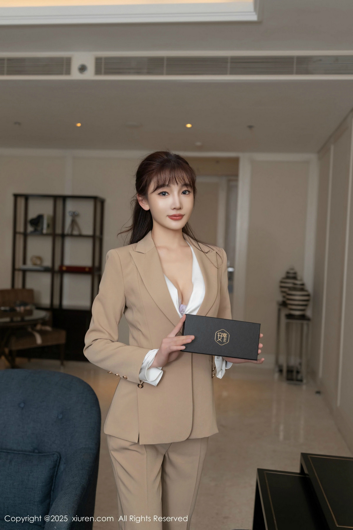 [XiuRen秀人网]第9881期陆萱萱写真