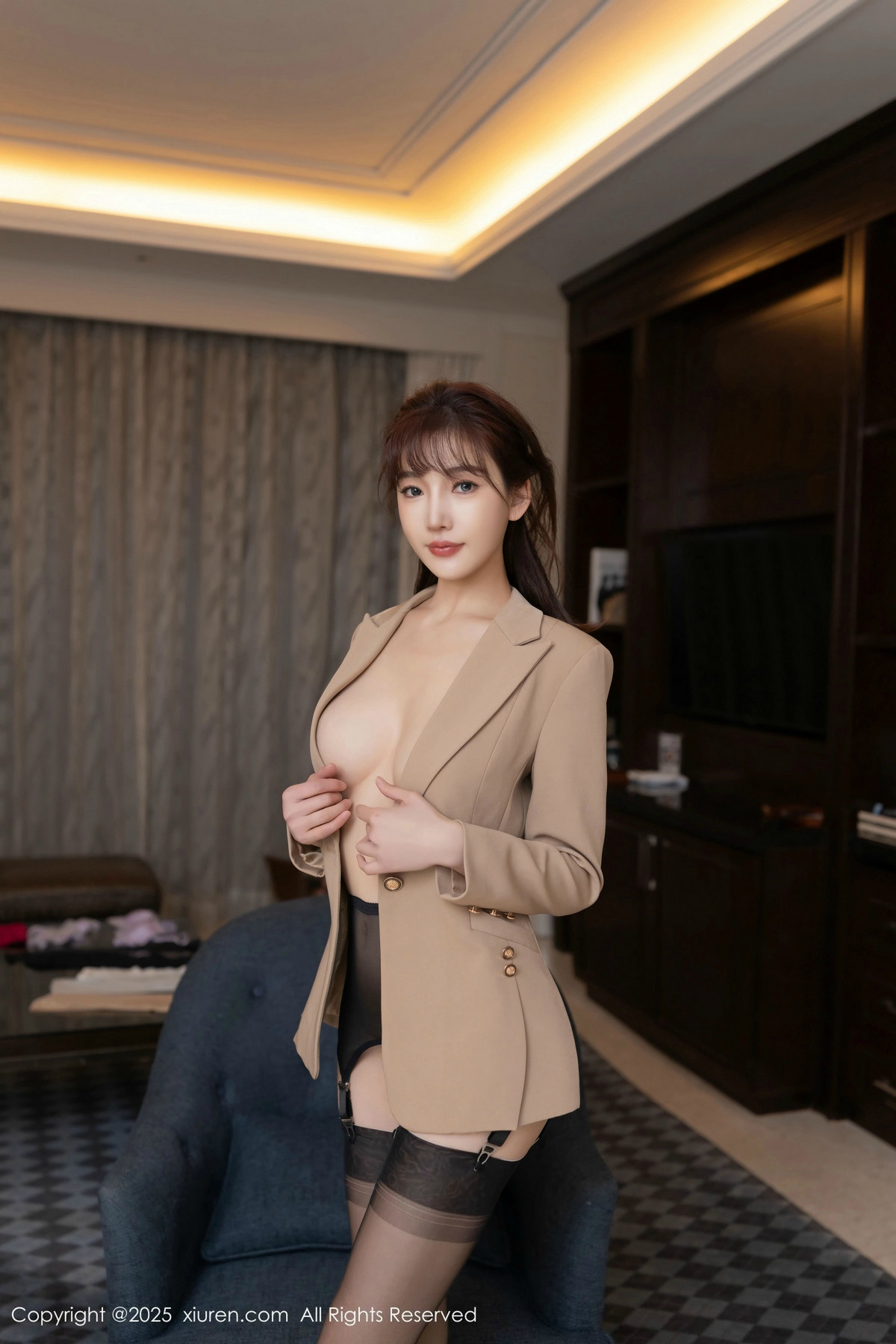 [XiuRen秀人网]第9881期陆萱萱写真