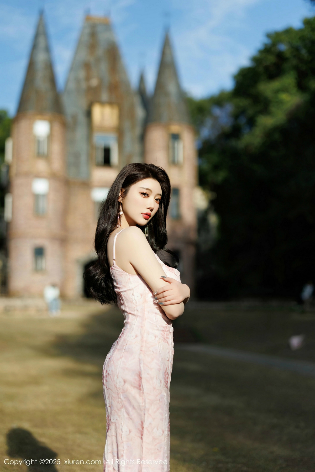 [XiuRen秀人网]第9886期杨晨晨写真